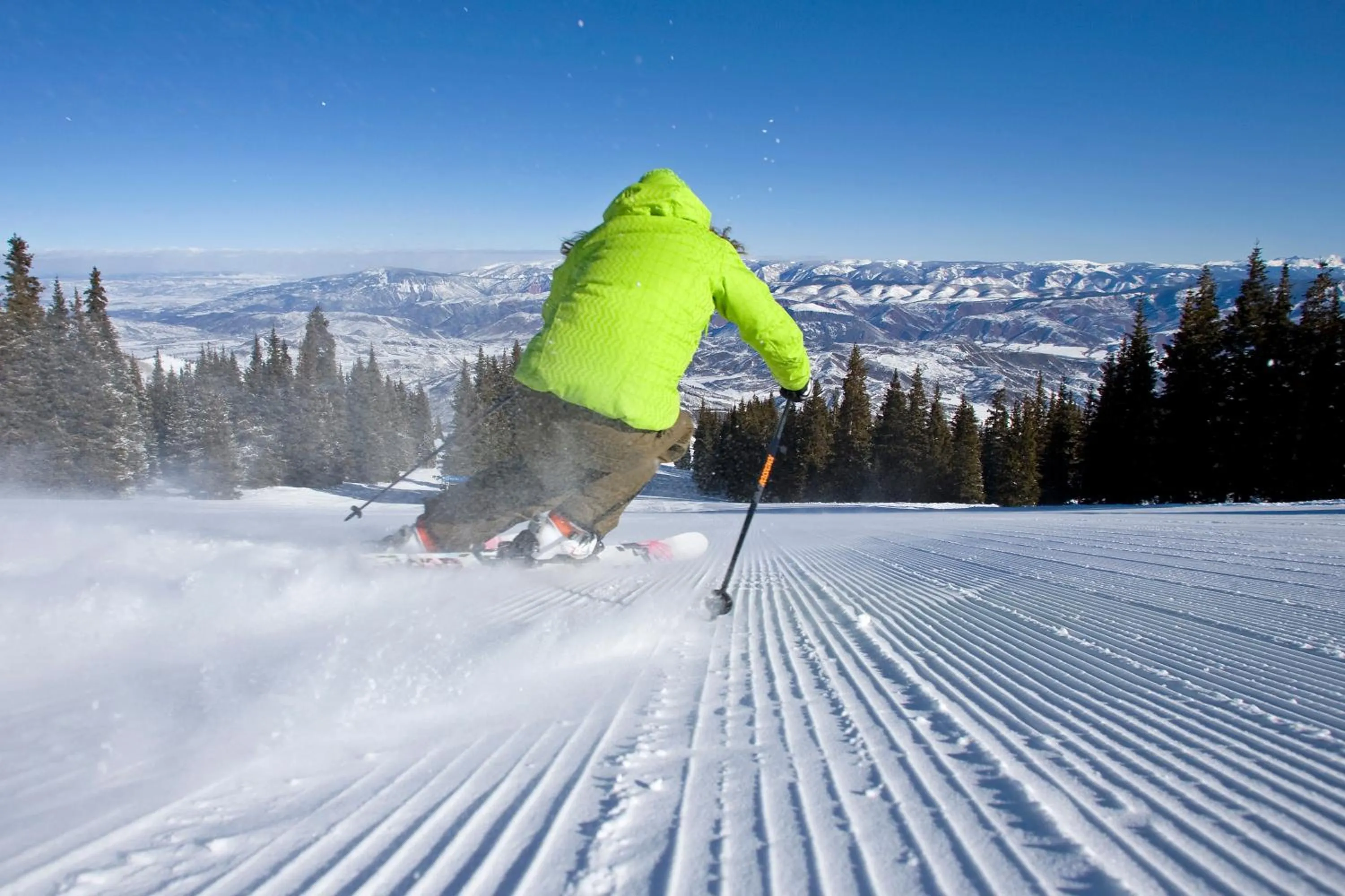 Skiing in The Little Nell