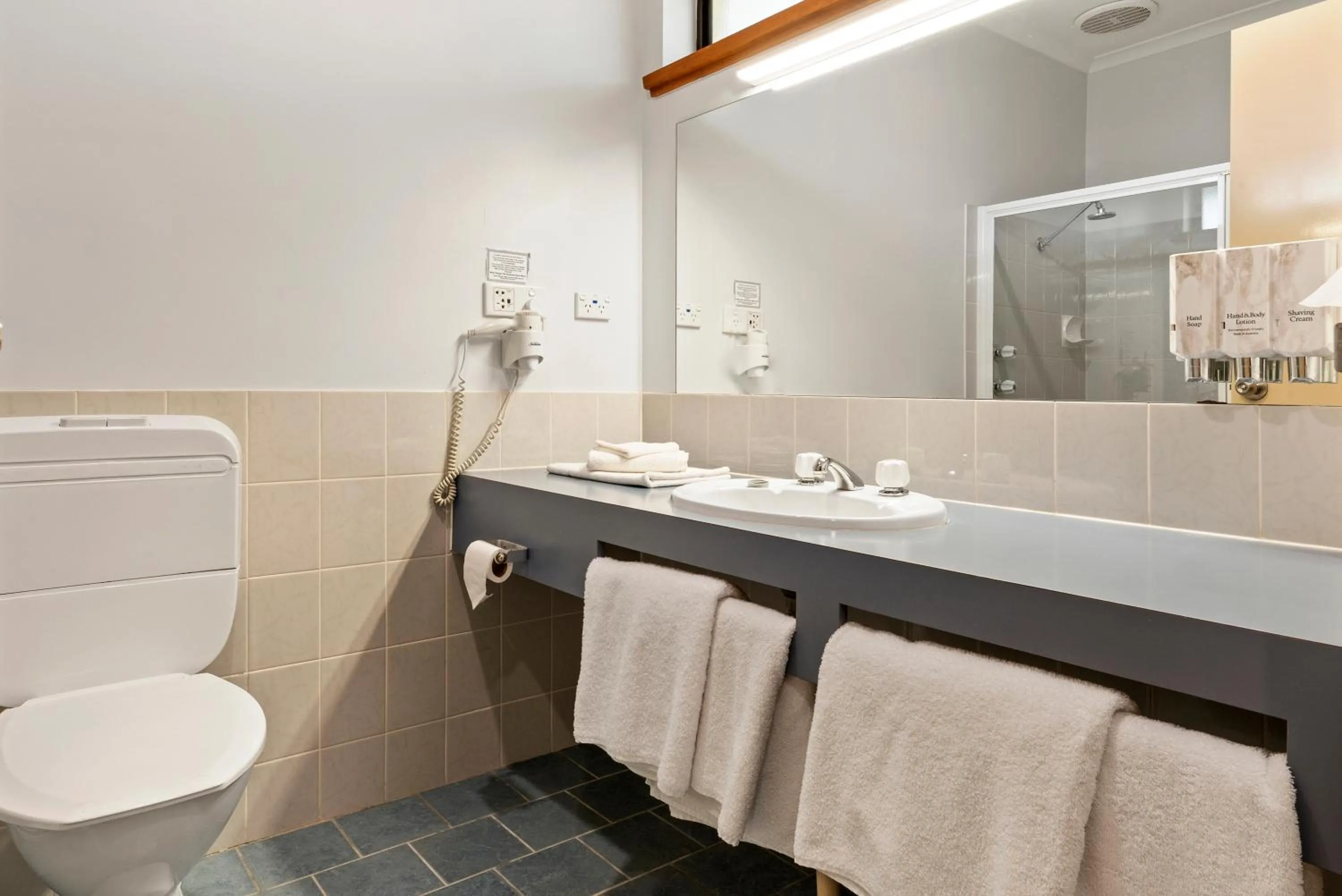 Toilet in Hotel Renmark