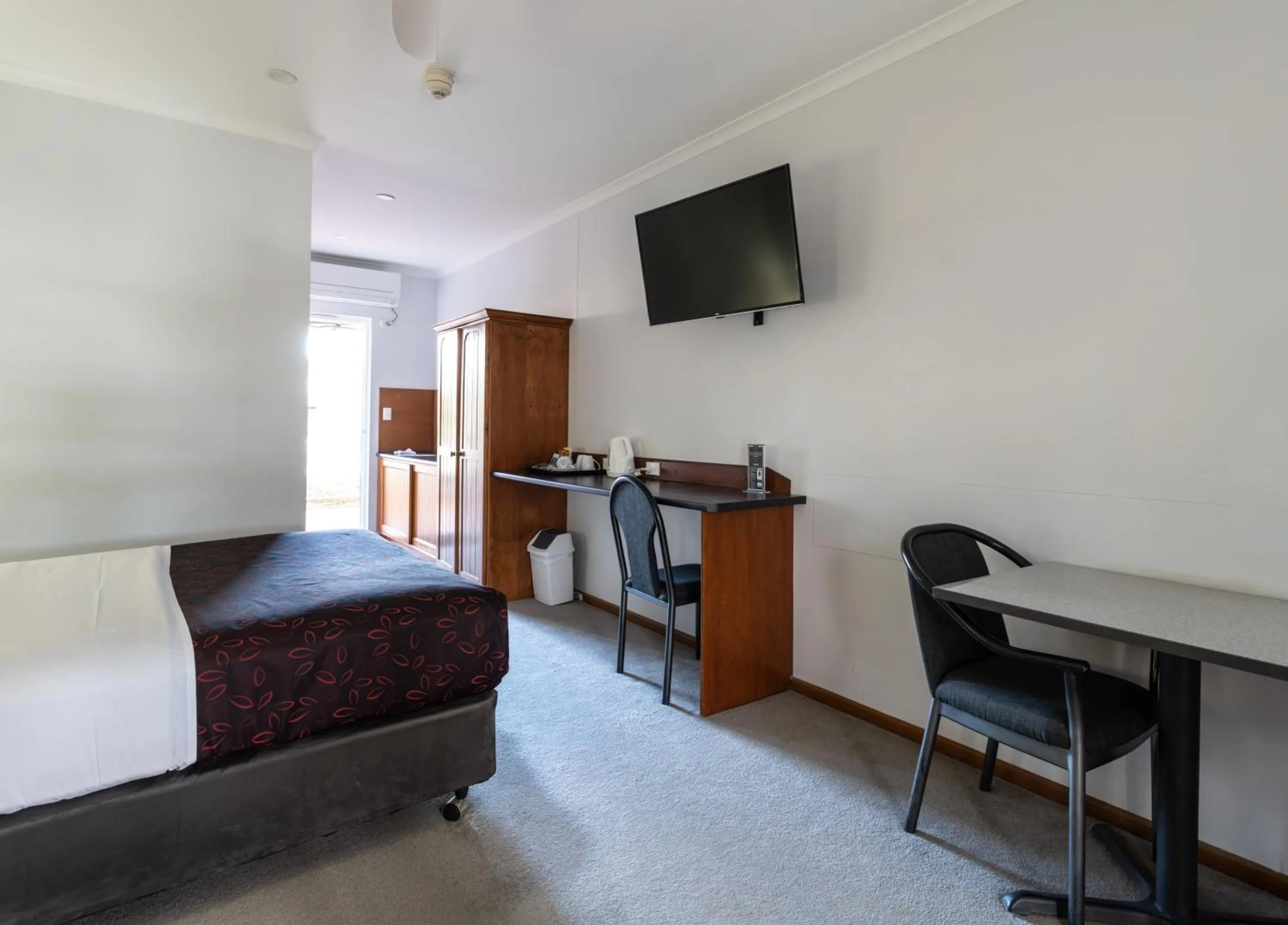 Bed in Hotel Renmark