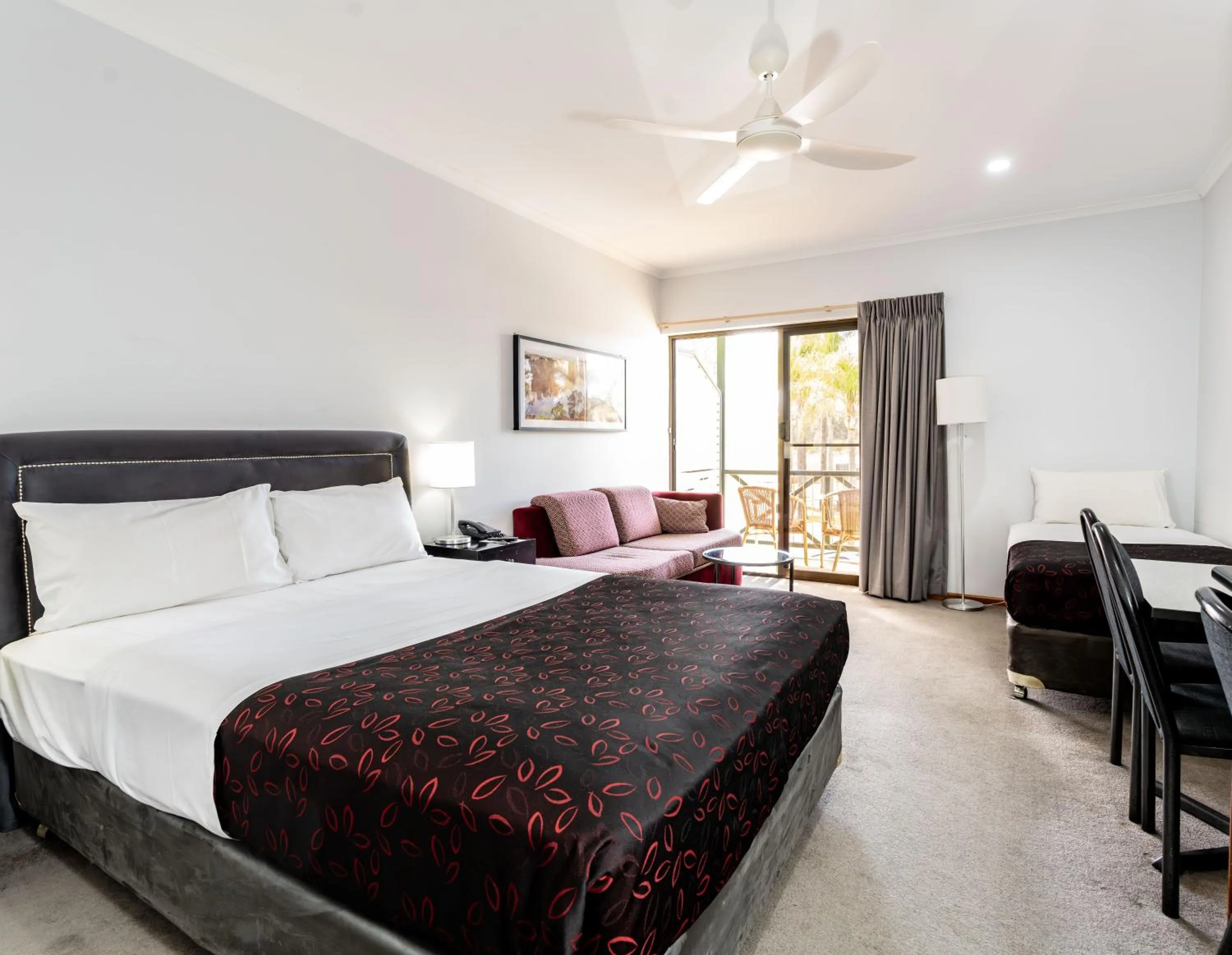 Bed in Hotel Renmark