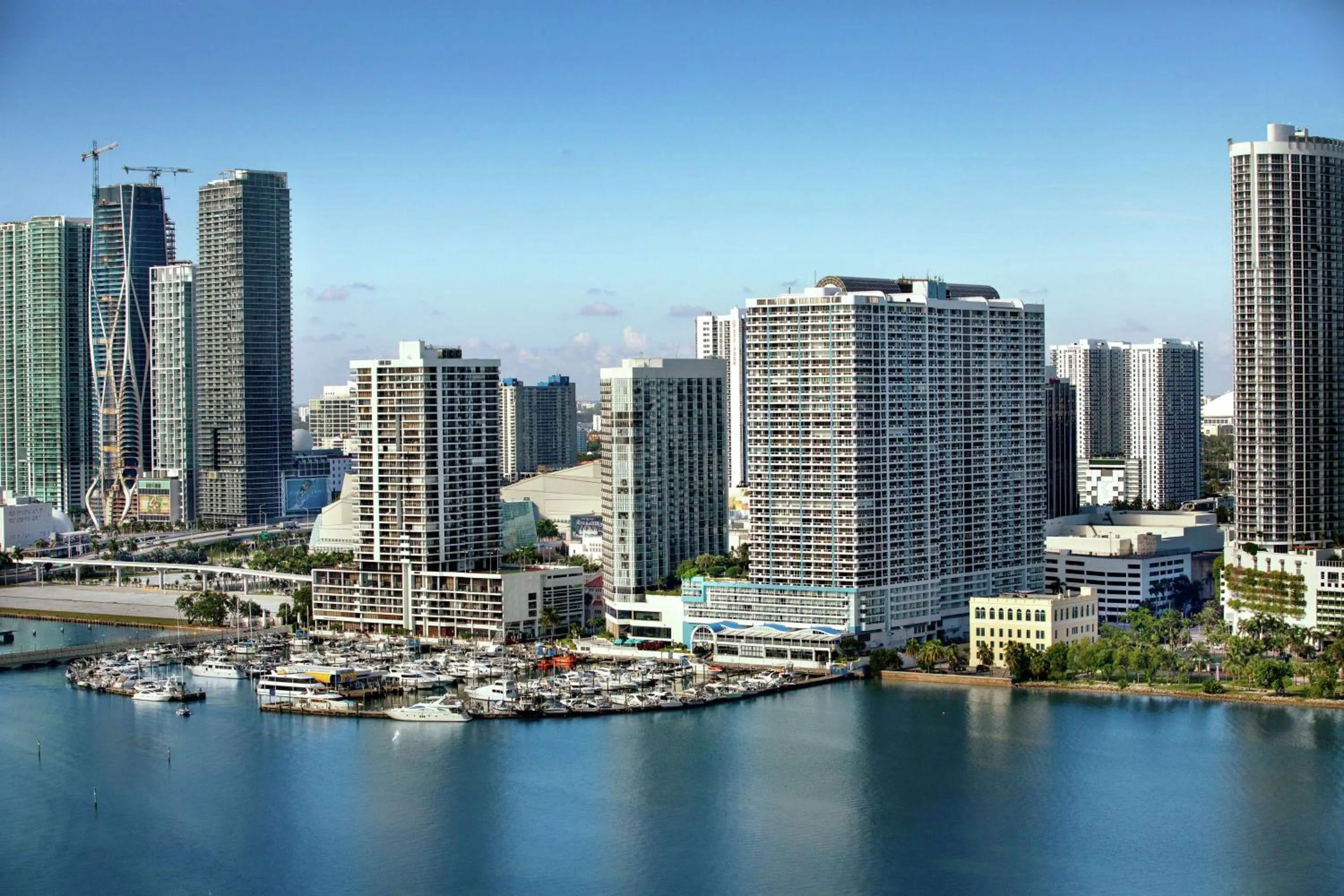 Property building in DoubleTree by Hilton Grand Hotel Biscayne Bay