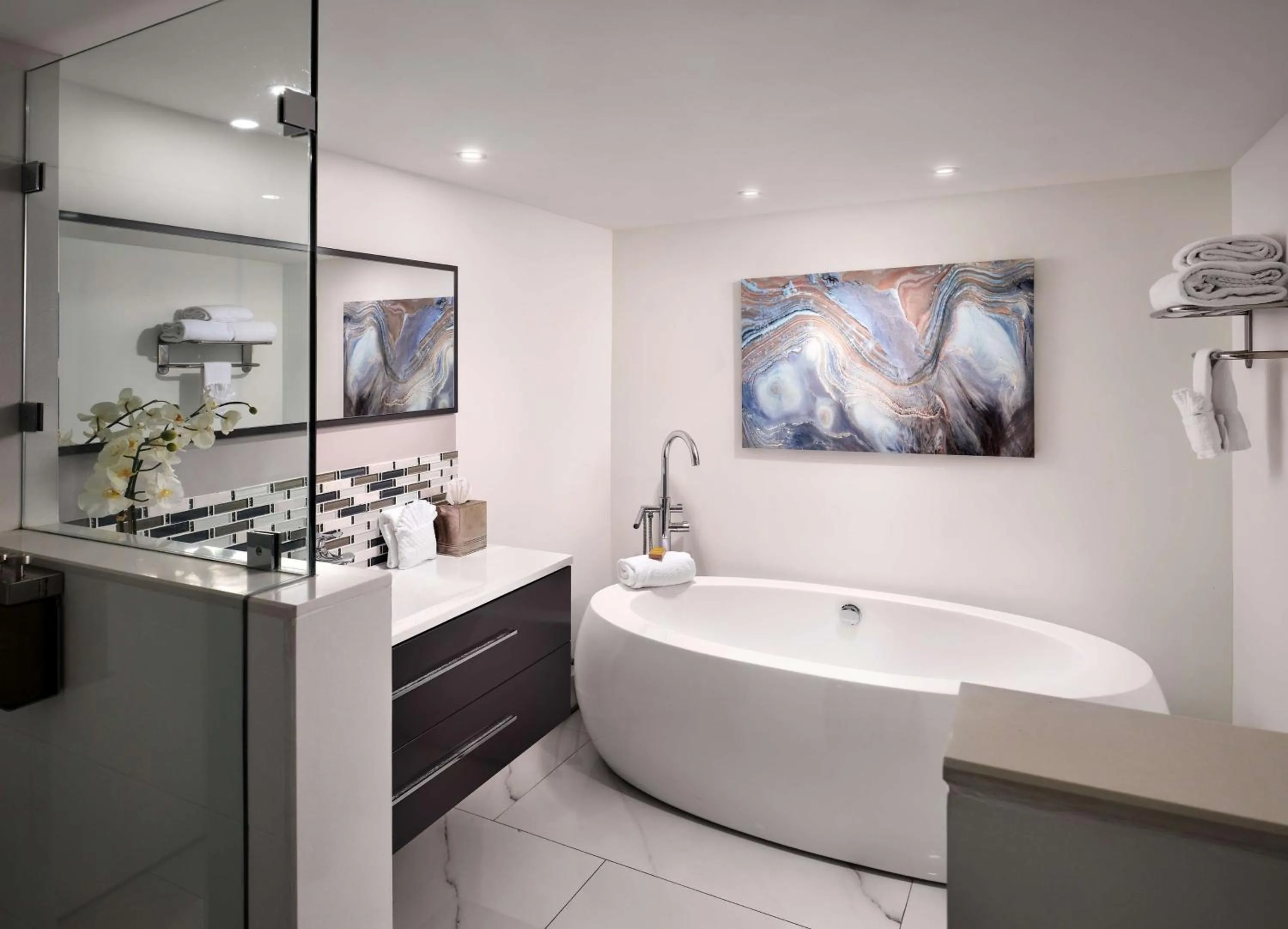 Bathroom in DoubleTree by Hilton Grand Hotel Biscayne Bay