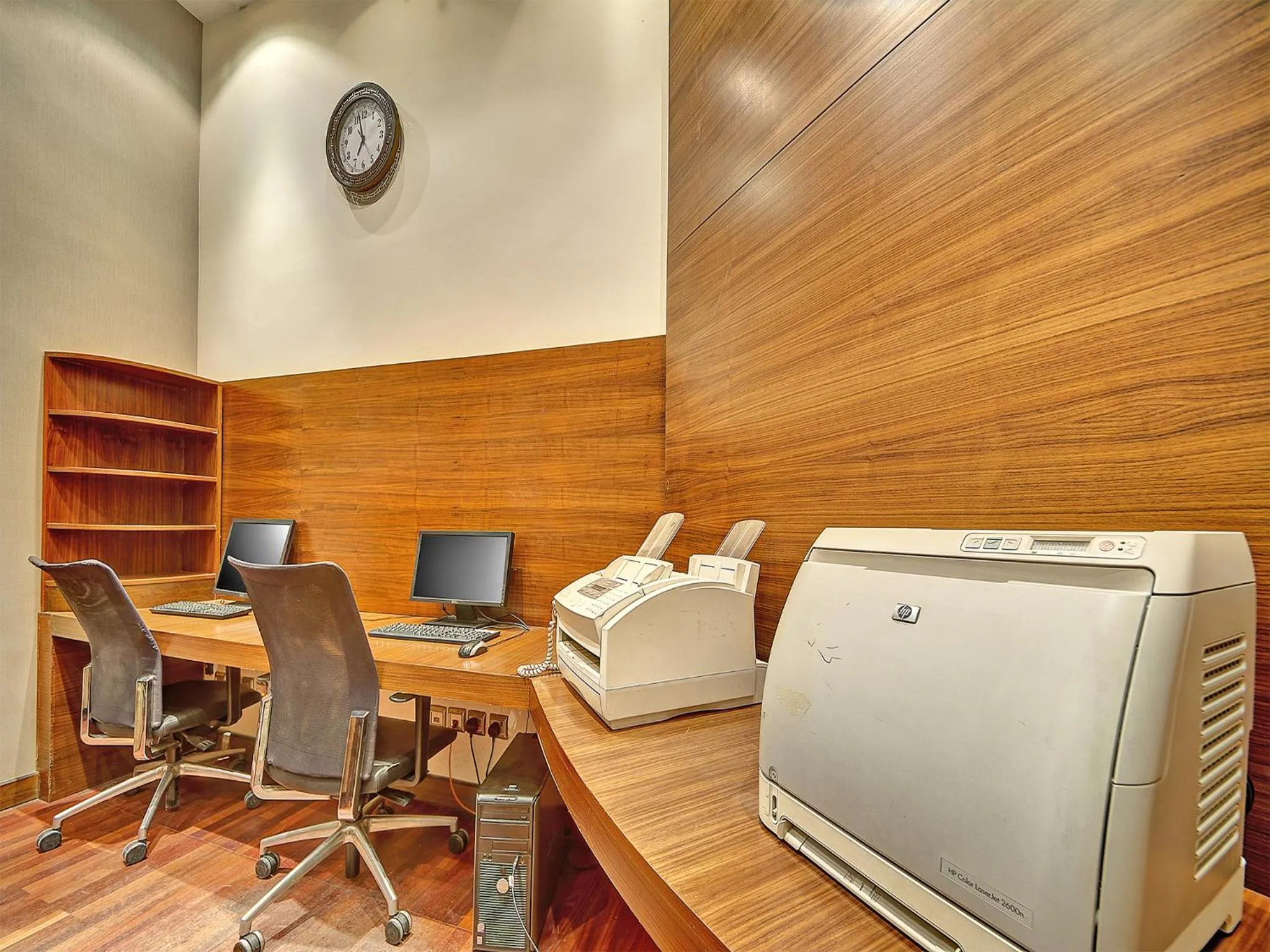 Business facilities in Elaf Kinda Hotel