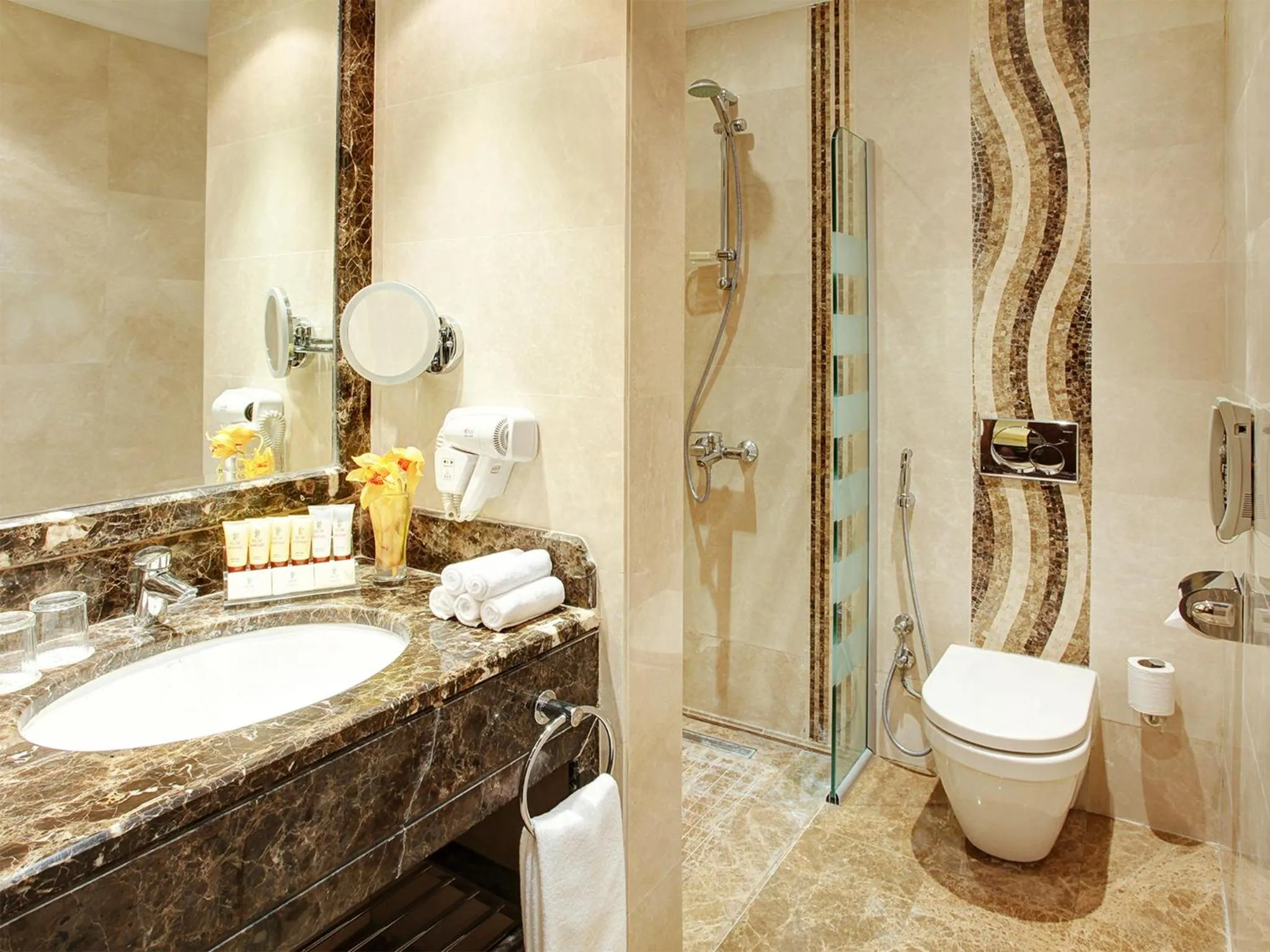 Bathroom in Elaf Kinda Hotel