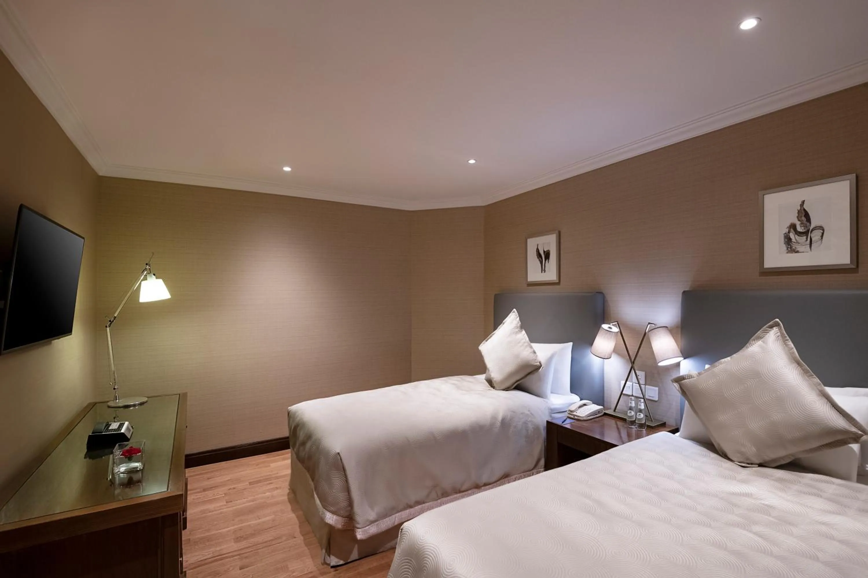 Bed in The Oberoi Madina المدينة أوبروي