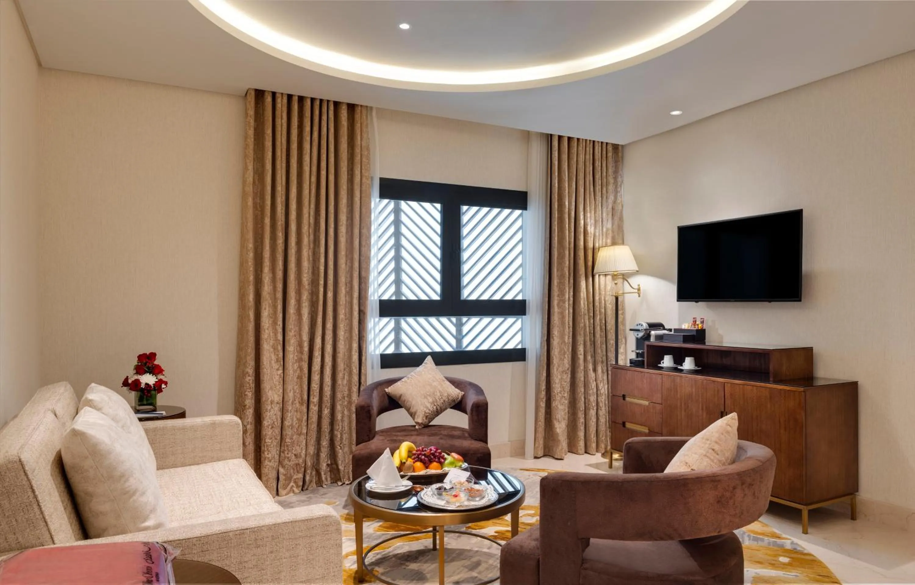 Living room in The Oberoi Madina المدينة أوبروي