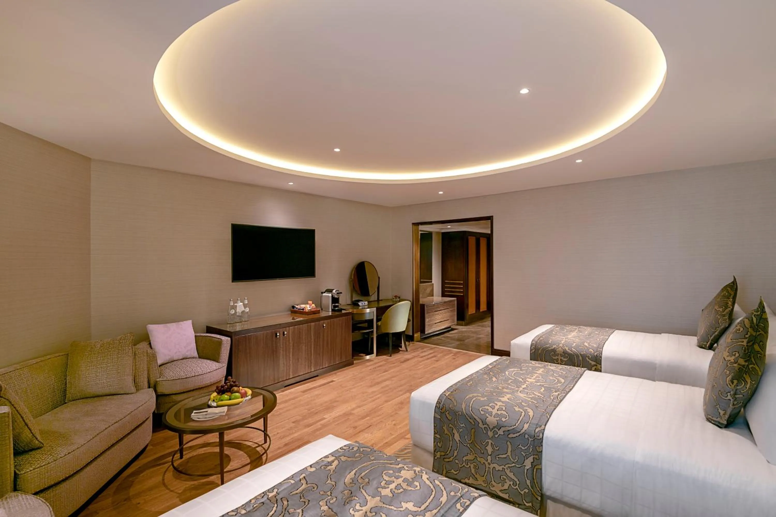 TV and multimedia, Bed in The Oberoi Madina المدينة أوبروي