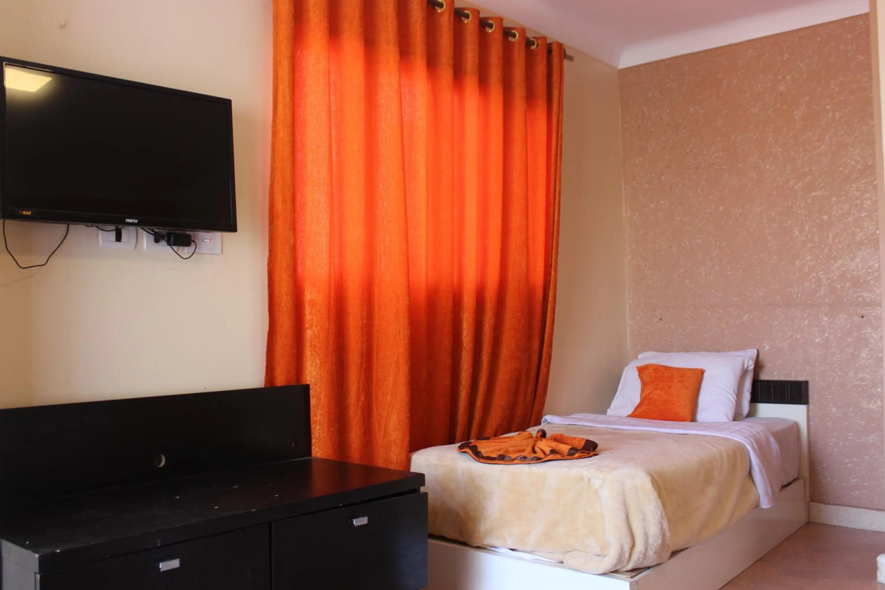 Bed in Osiris Hotel Cairo