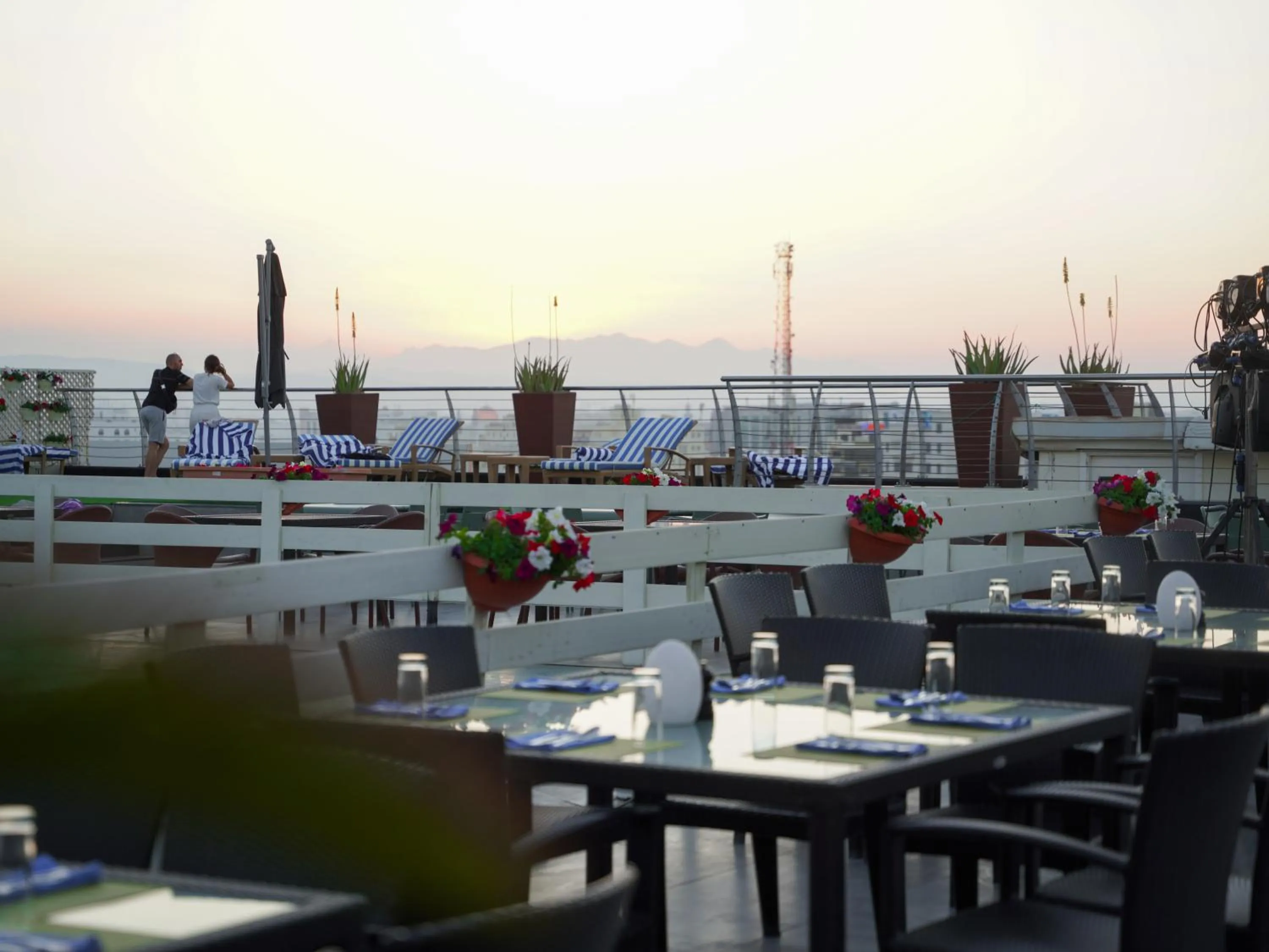 Restaurant/places to eat in Golden Tulip Muscat