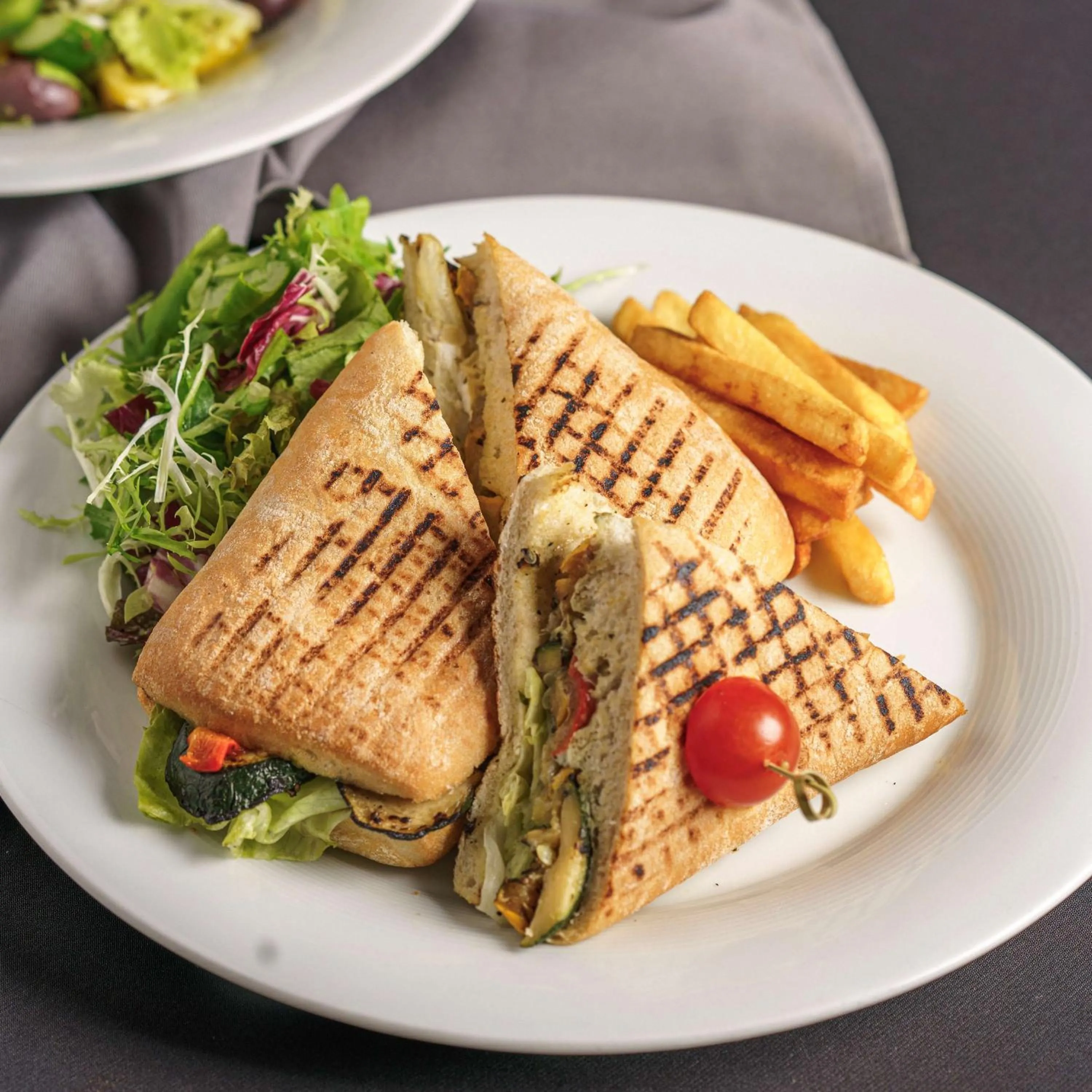 Other in Golden Tulip Muscat