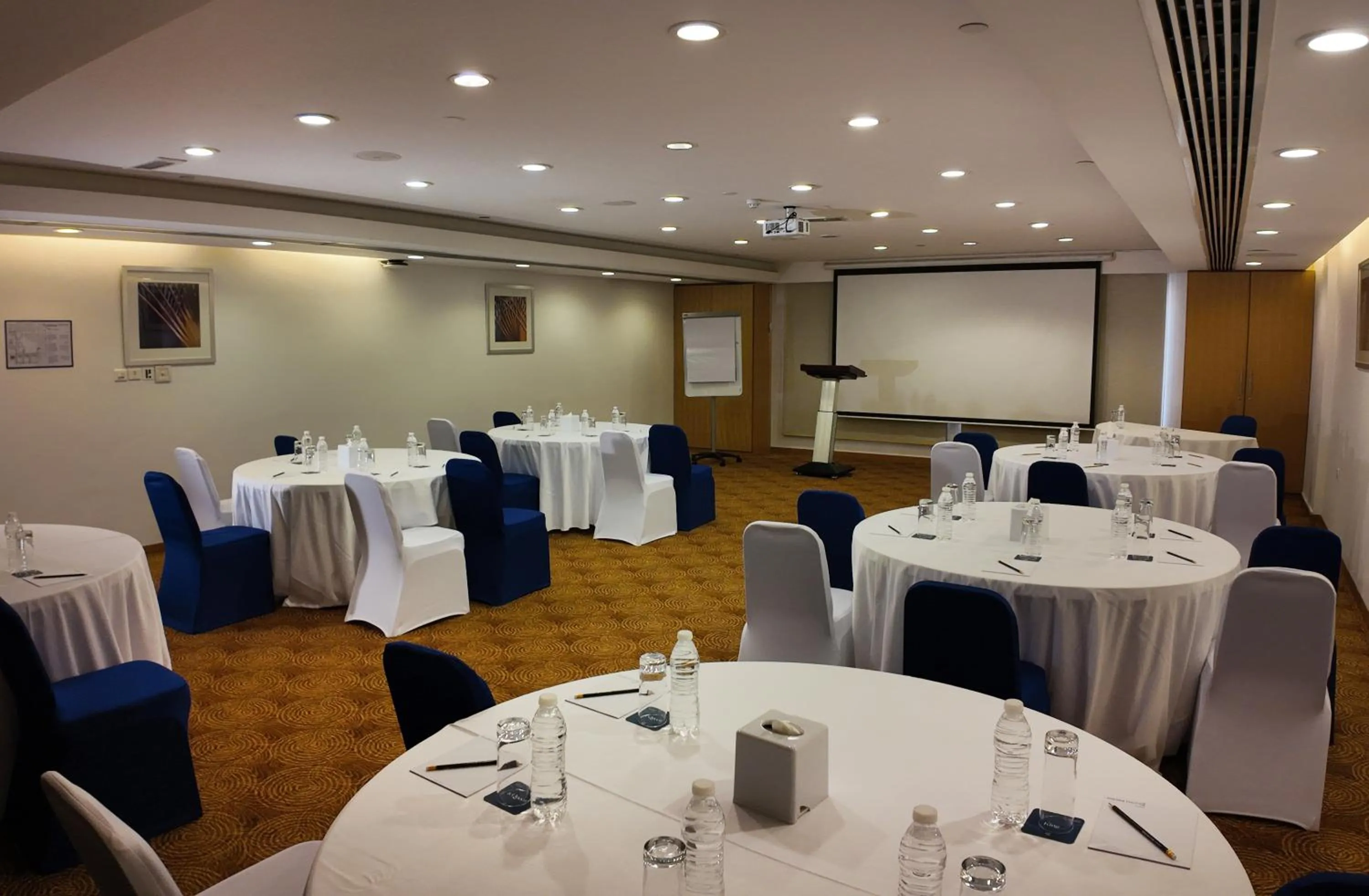 Banquet/Function facilities in Golden Tulip Muscat