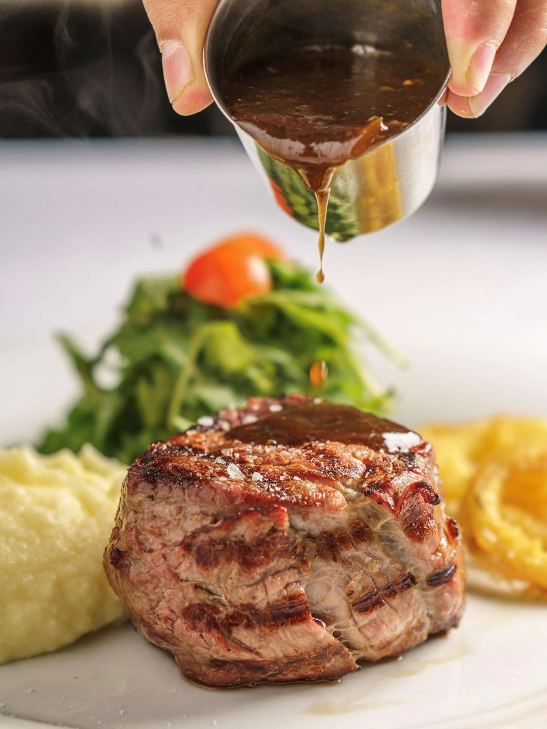 Food and drinks in Golden Tulip Muscat