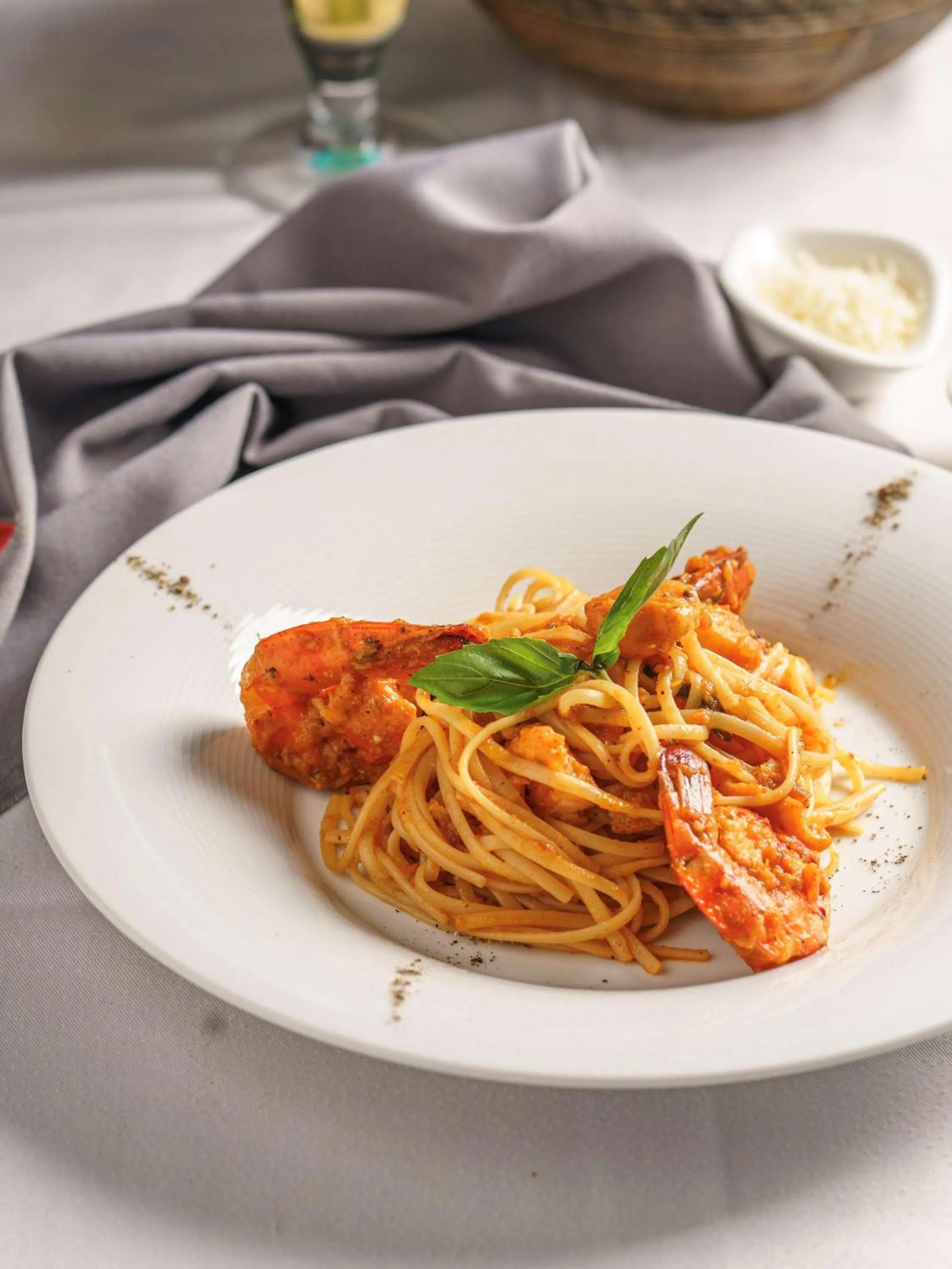 Other in Golden Tulip Muscat