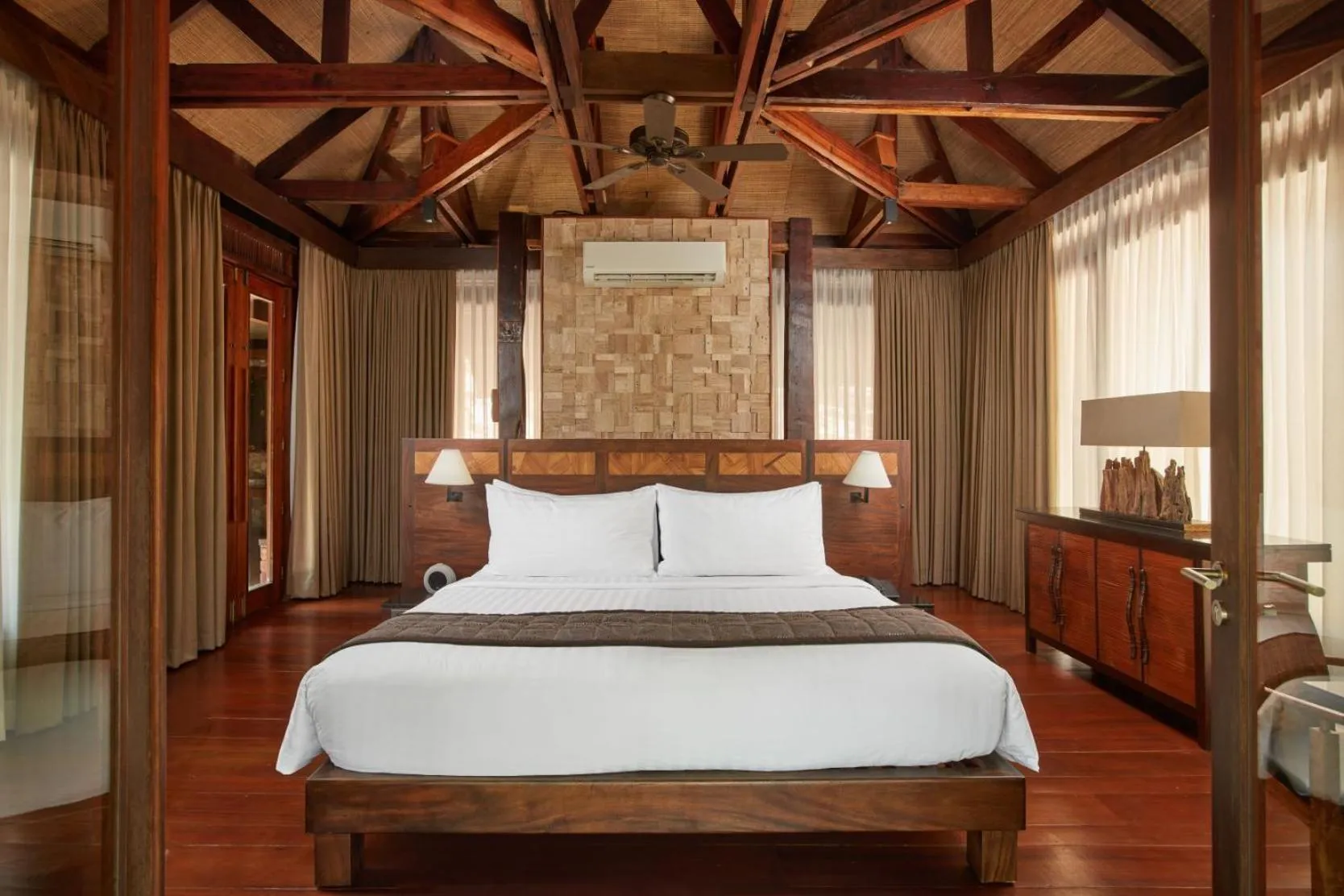 Bed in Two Seasons Coron Island Resort