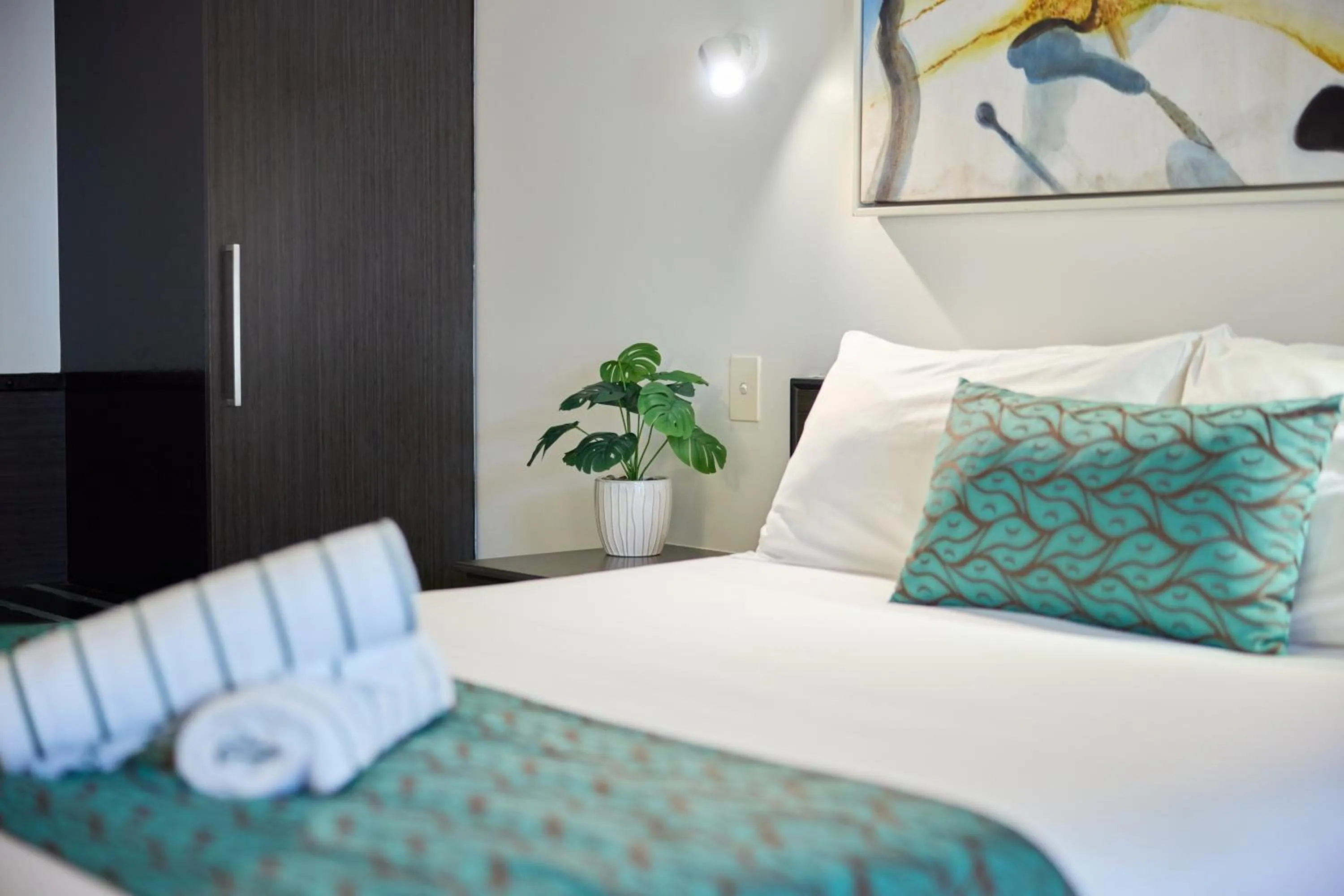 Bed in Castaways Resort & Spa On Mission Beach