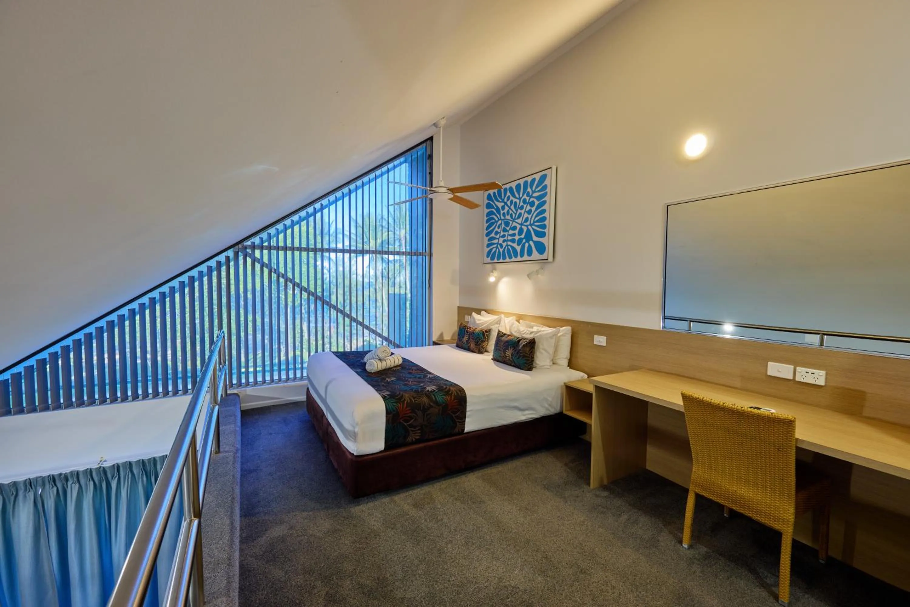 Bed in Castaways Resort & Spa On Mission Beach