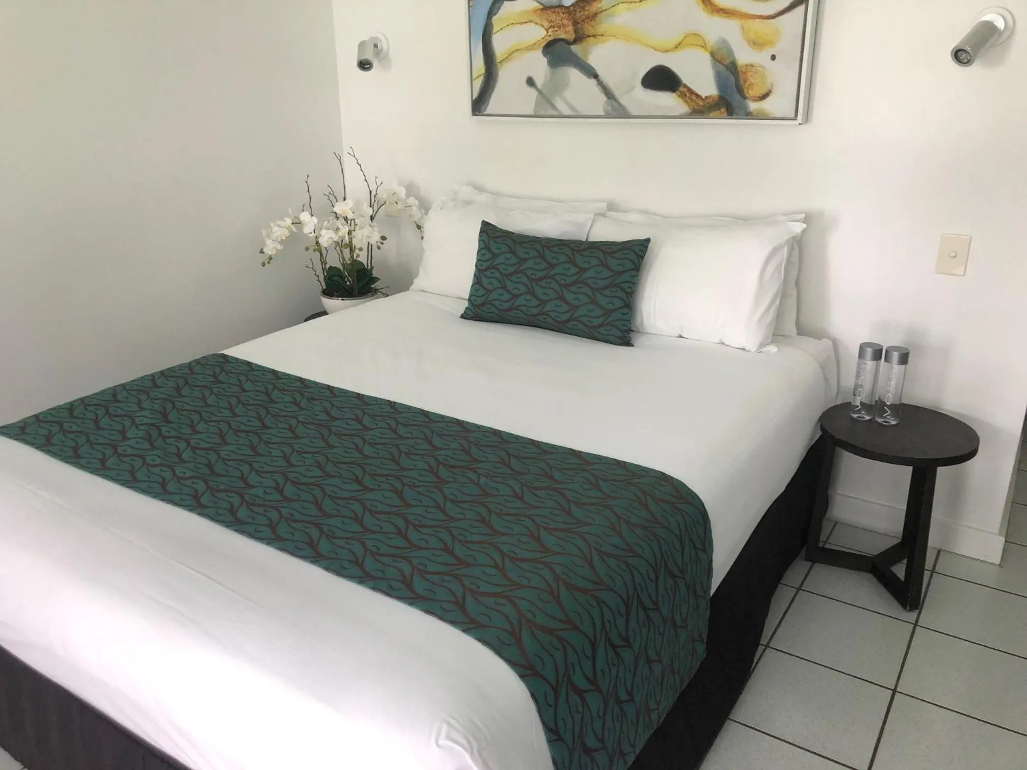 Bed in Castaways Resort & Spa On Mission Beach