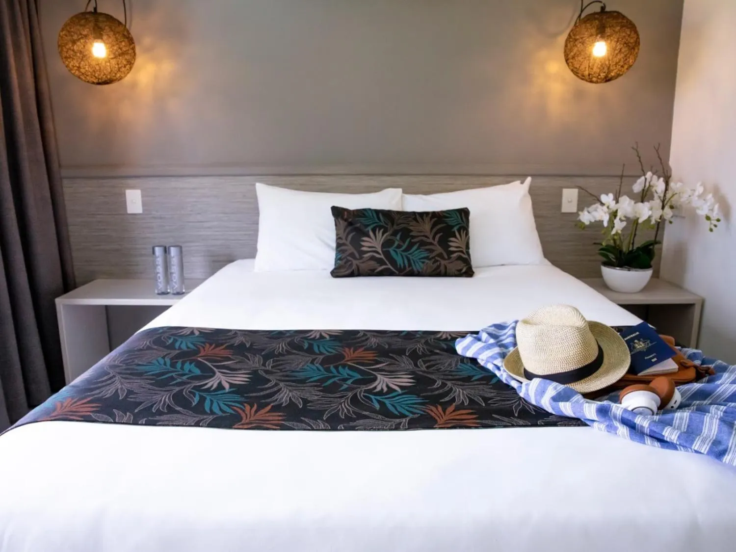 Bed in Castaways Resort & Spa On Mission Beach
