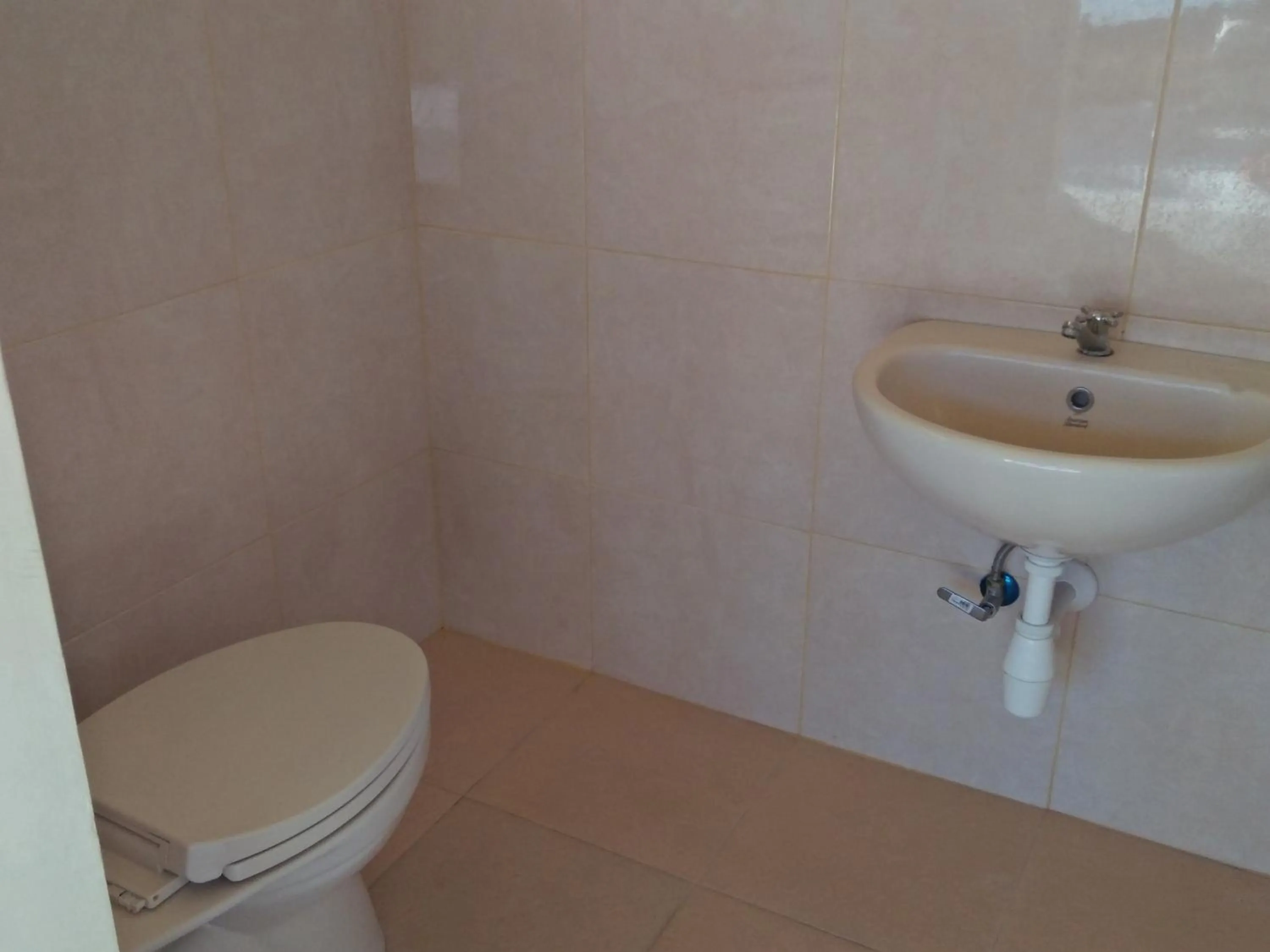 Bathroom in Puri Mandhara Lovina