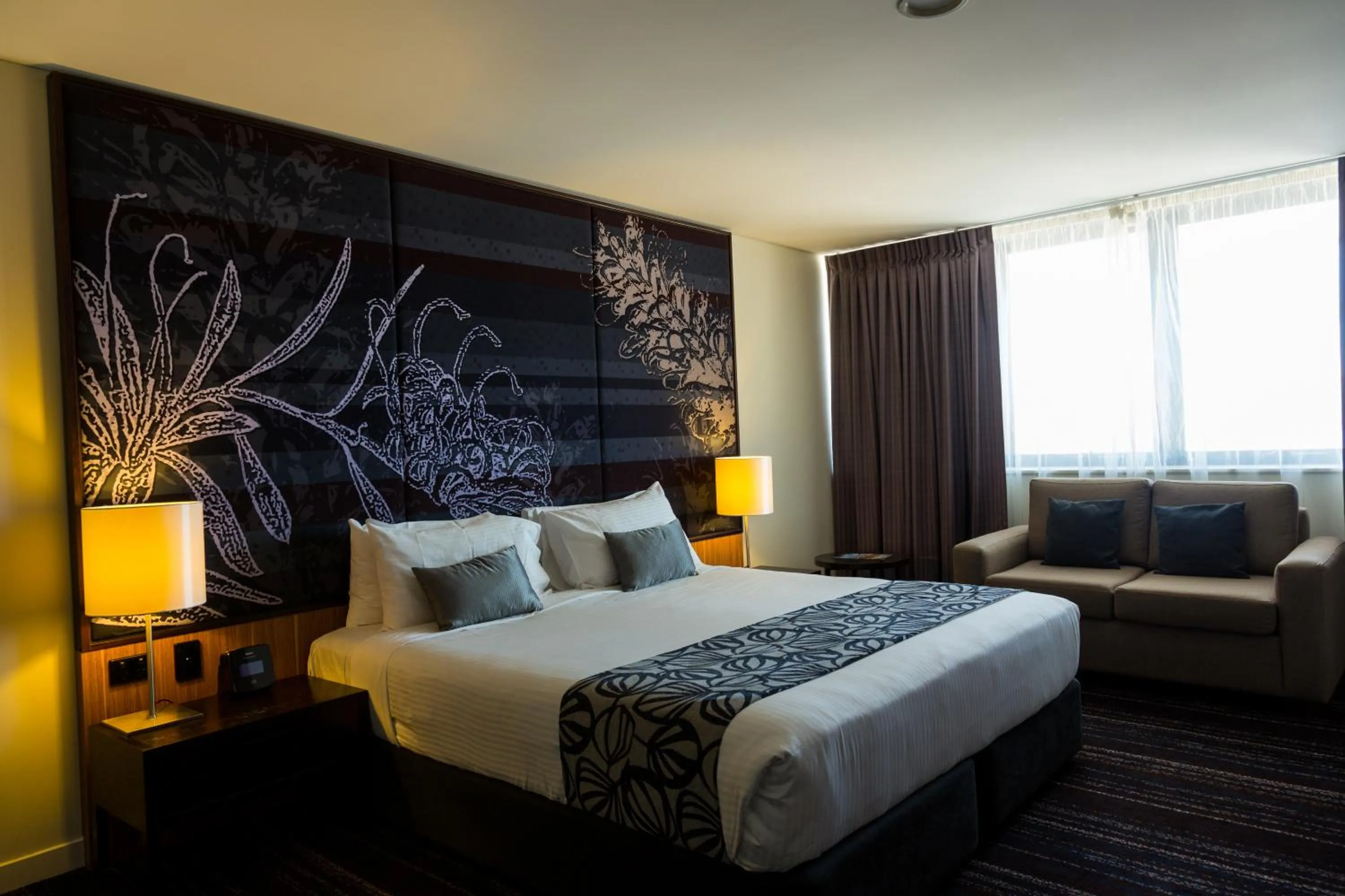 Balcony/Terrace, Bed in Mantra Gladstone