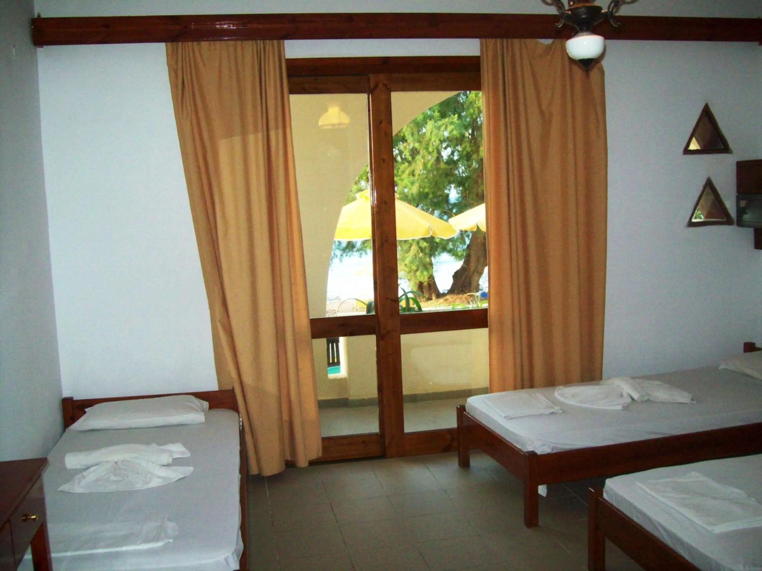 Bed in Kato Stalos Beach