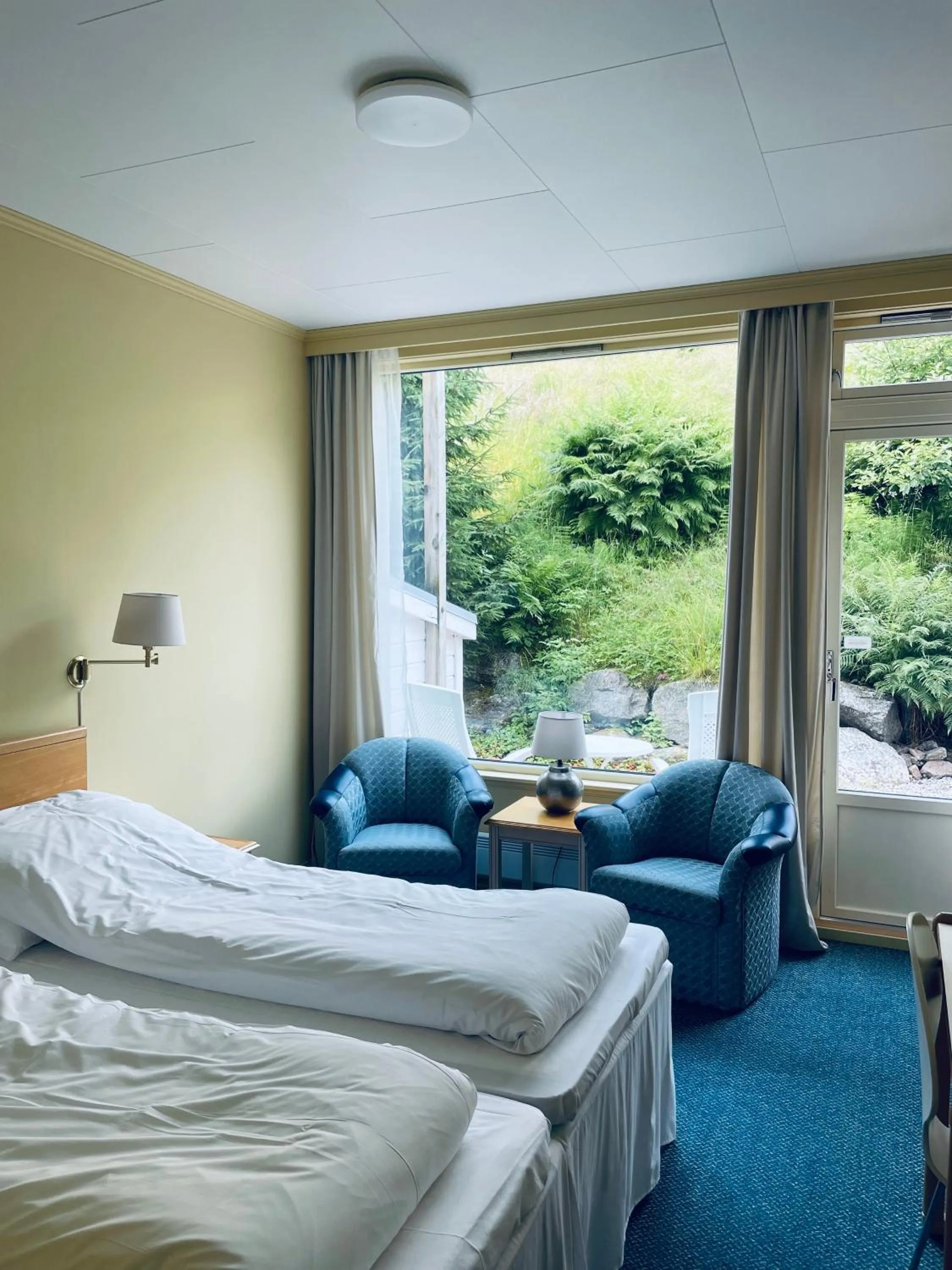 Twin Room in Balestrand Hotel