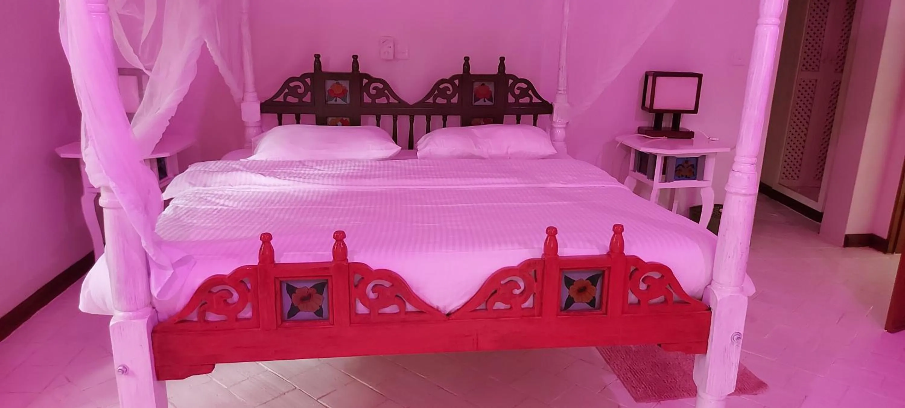 Bed in The Villa Mela, Malindi