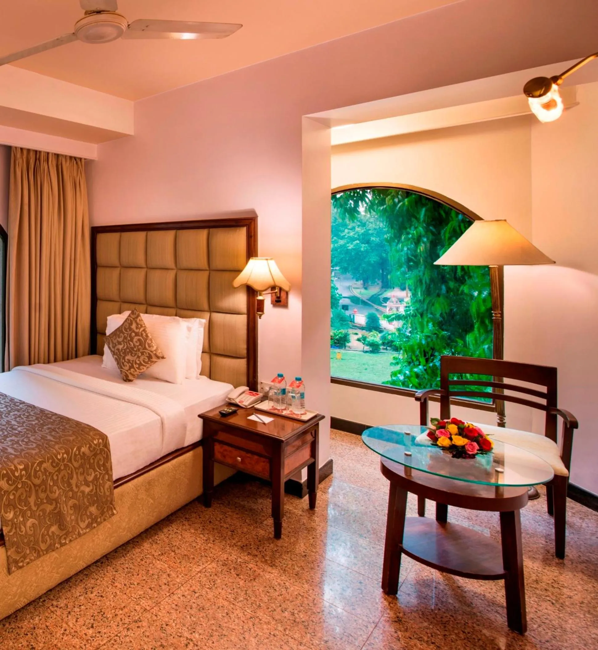 Photo of the whole room, Bed in Lords Inn Vadodara