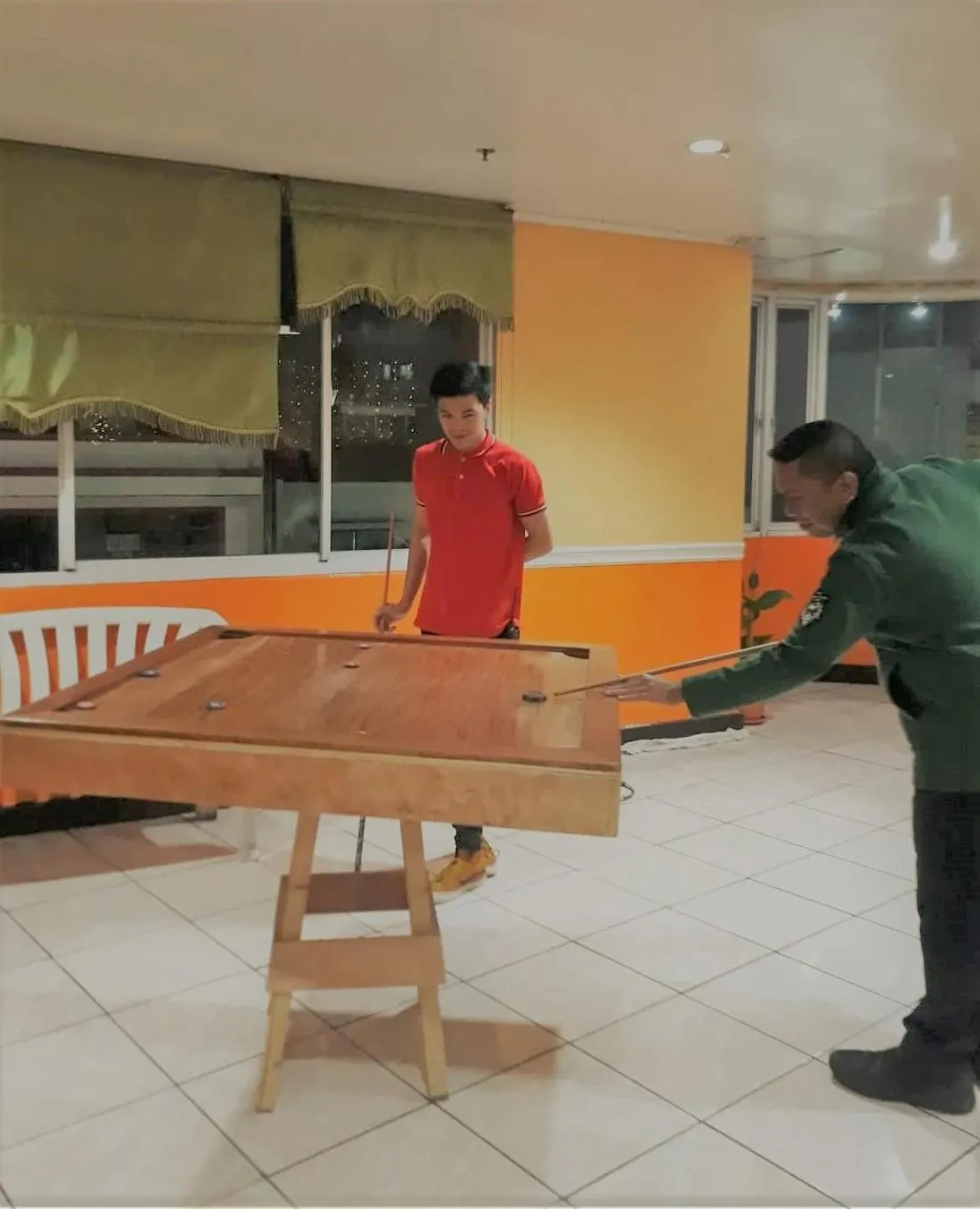 Billiard in La Brea Inn