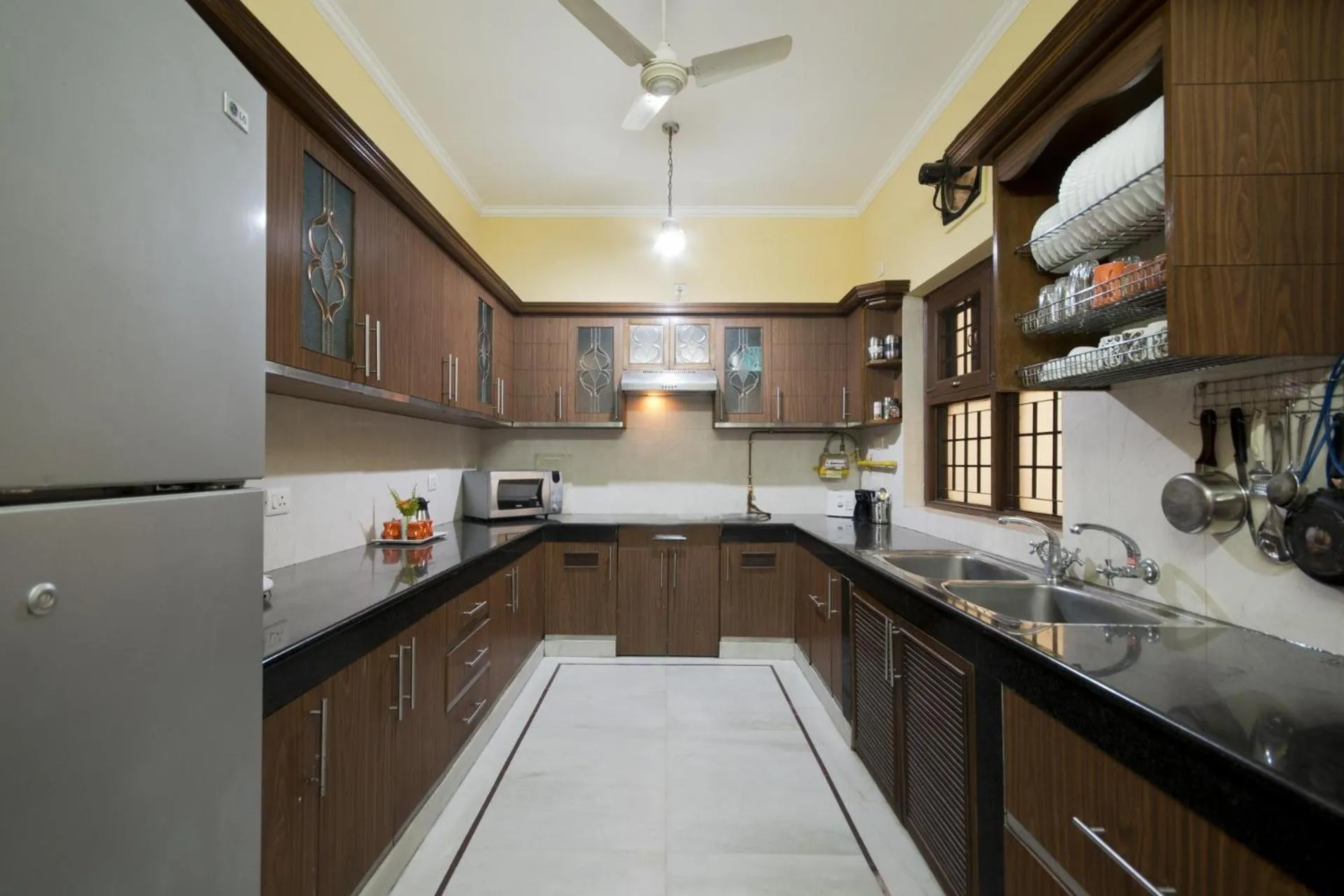 Coffee/tea facilities in Prakash Kutir B&B