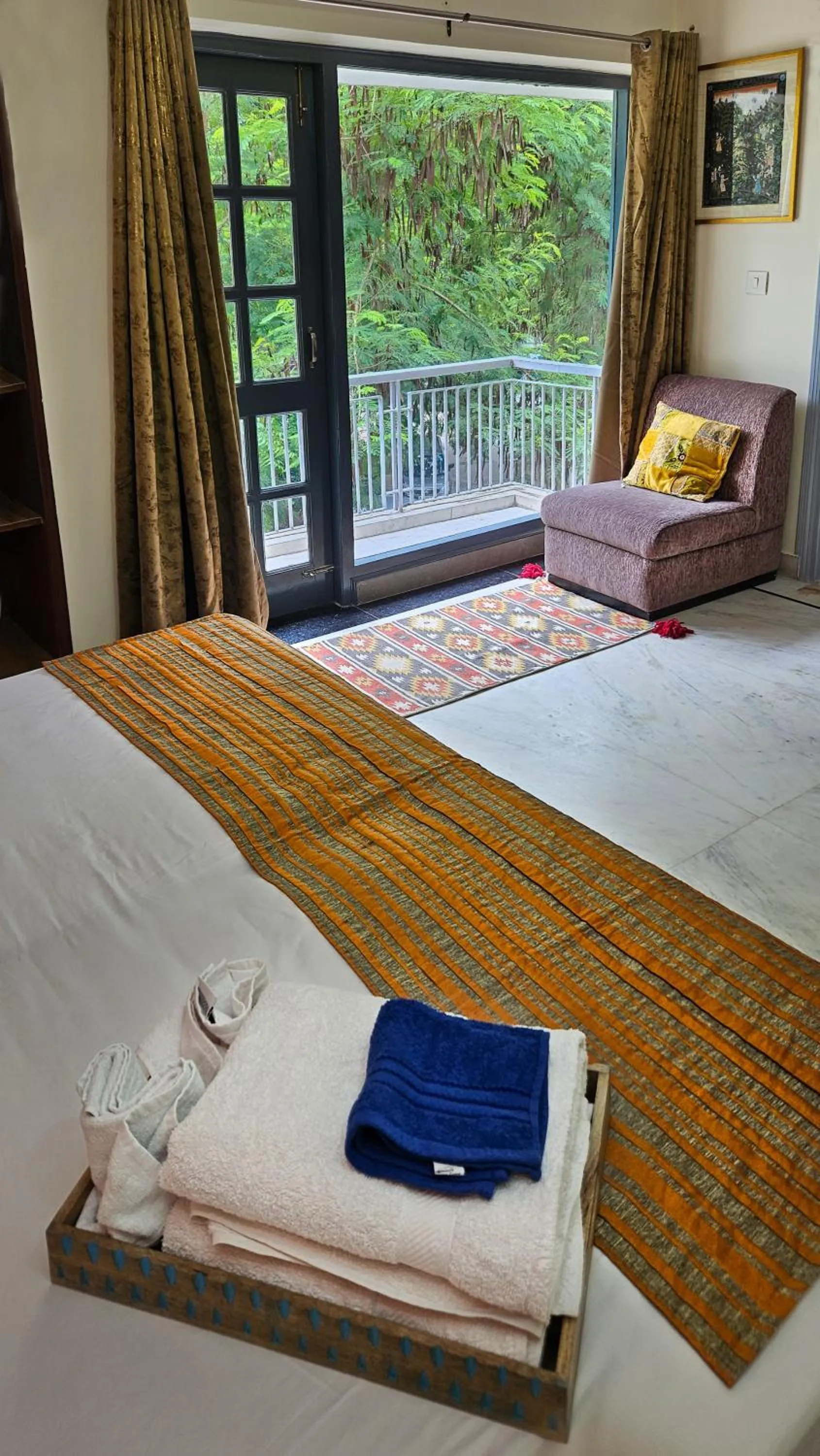 Bed in Prakash Kutir B&B