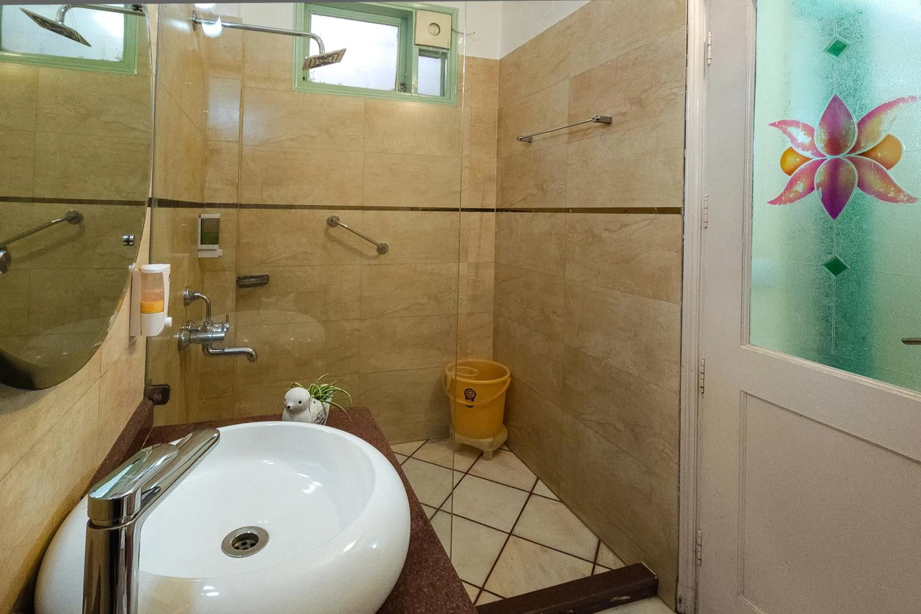 Shower in Prakash Kutir B&B