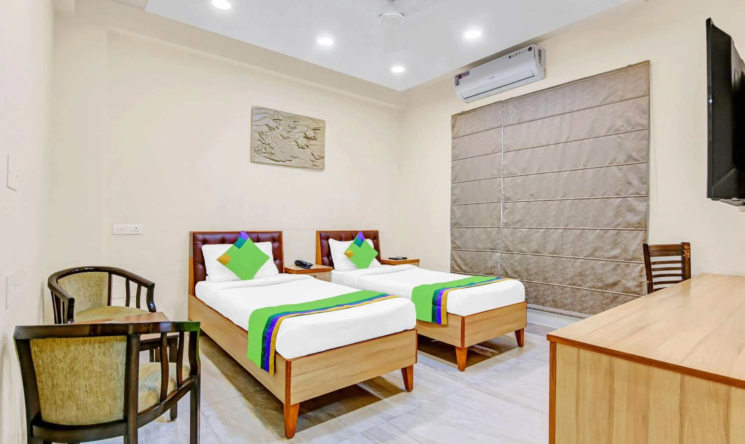 Bedroom, Bed in Treebo Sai Village Gold Souk - Sec 43