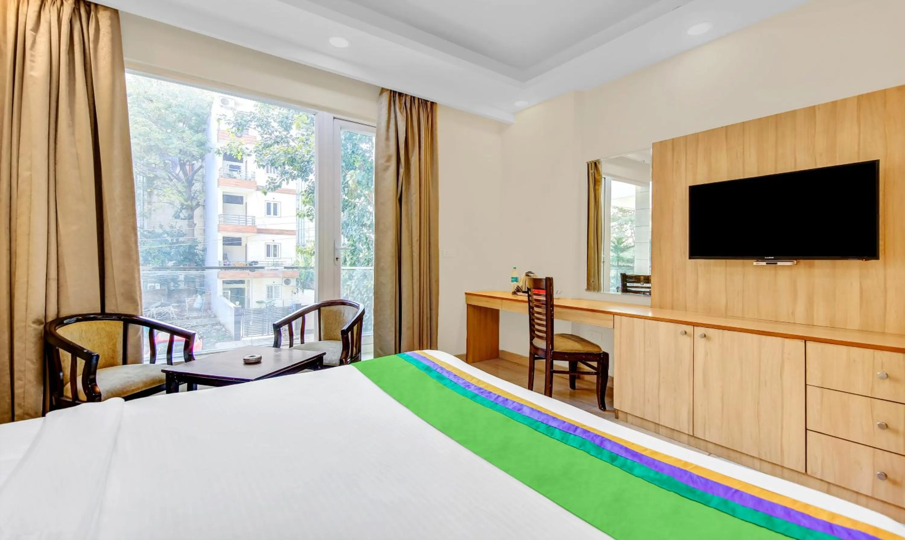 Bedroom, Bed in Treebo Sai Village Gold Souk - Sec 43