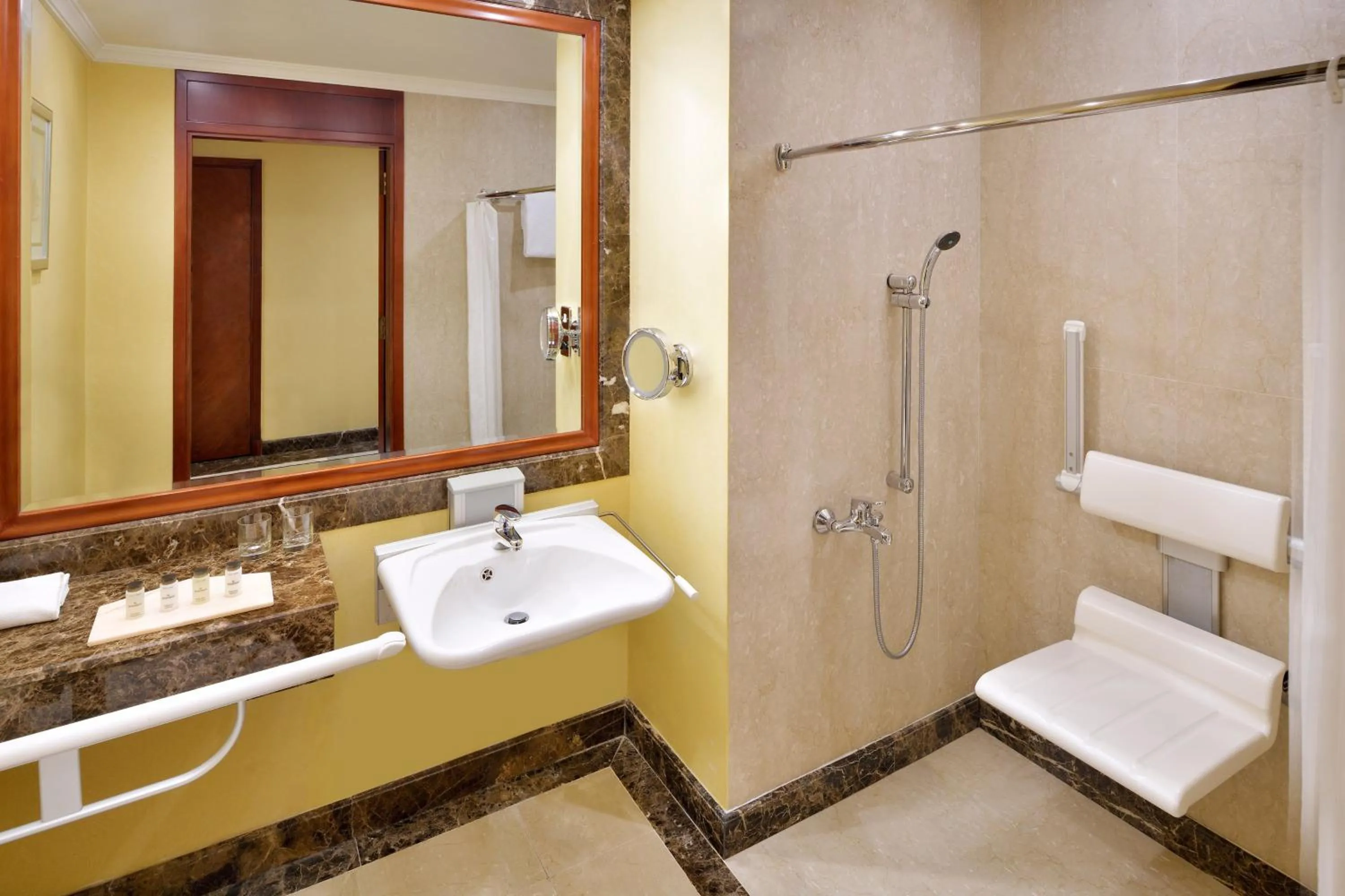 Bathroom in Sheraton Dammam Hotel & Convention Centre