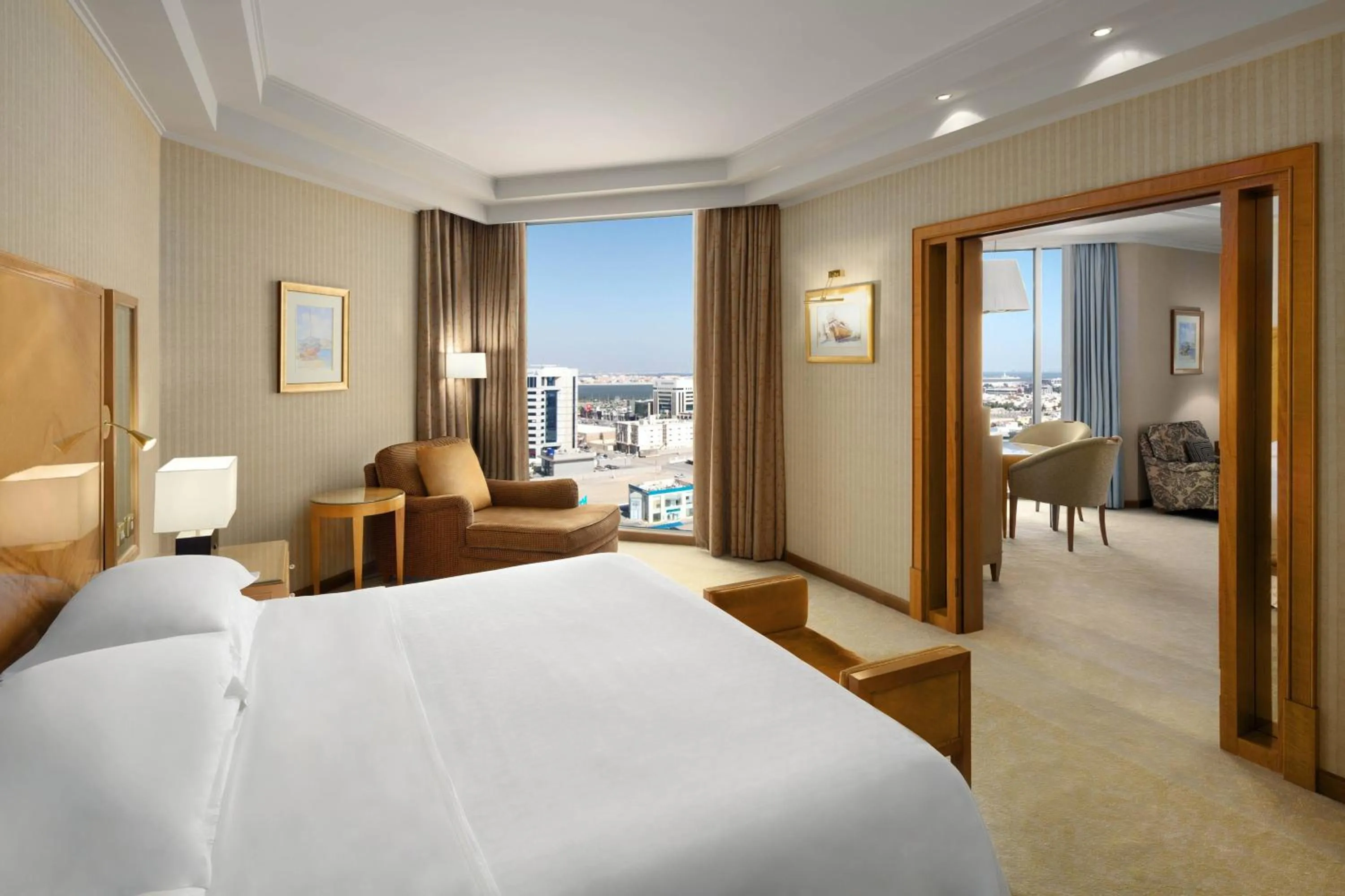 Bedroom, Bed in Sheraton Dammam Hotel & Convention Centre