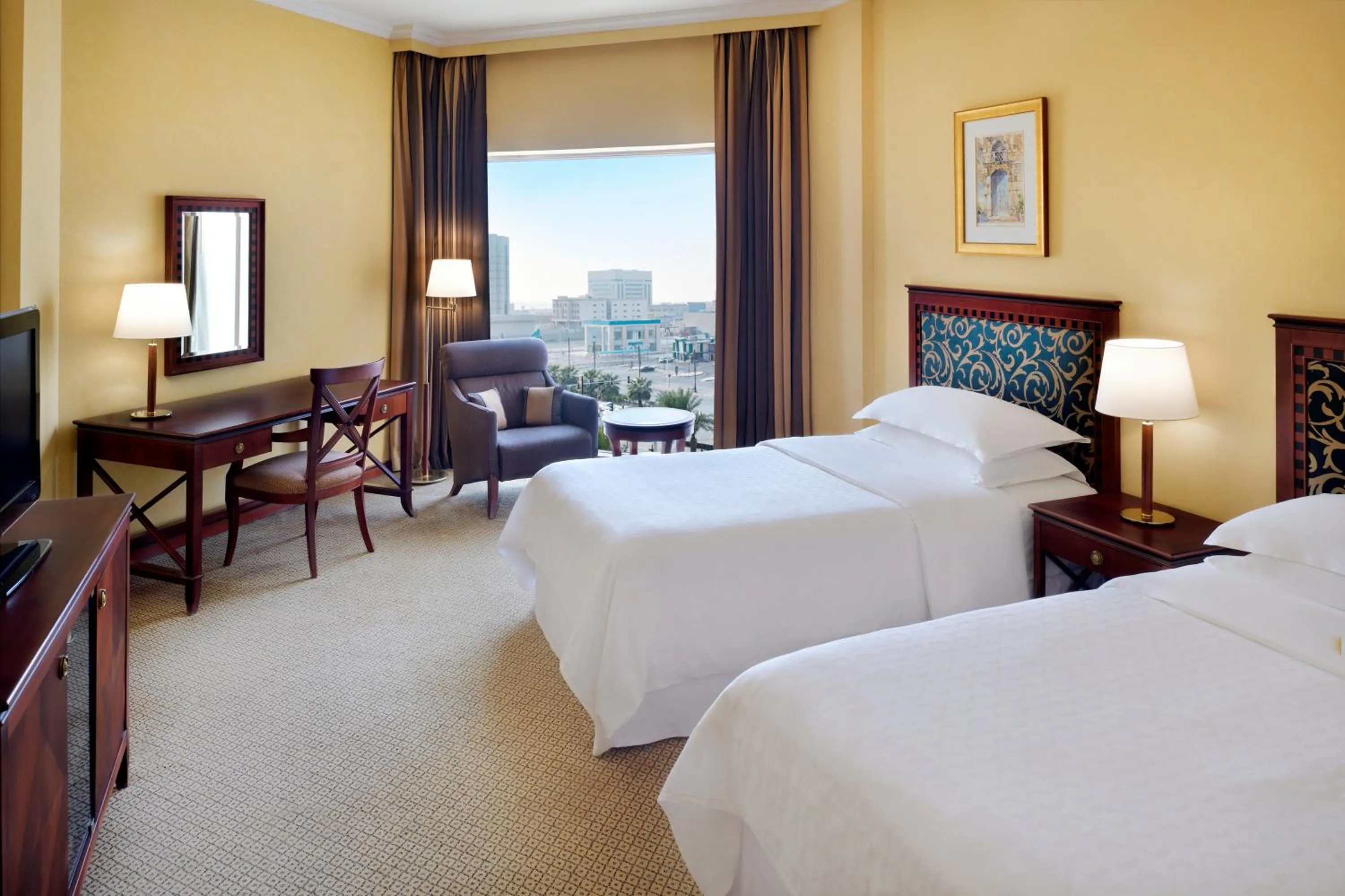 Bedroom, Bed in Sheraton Dammam Hotel & Convention Centre