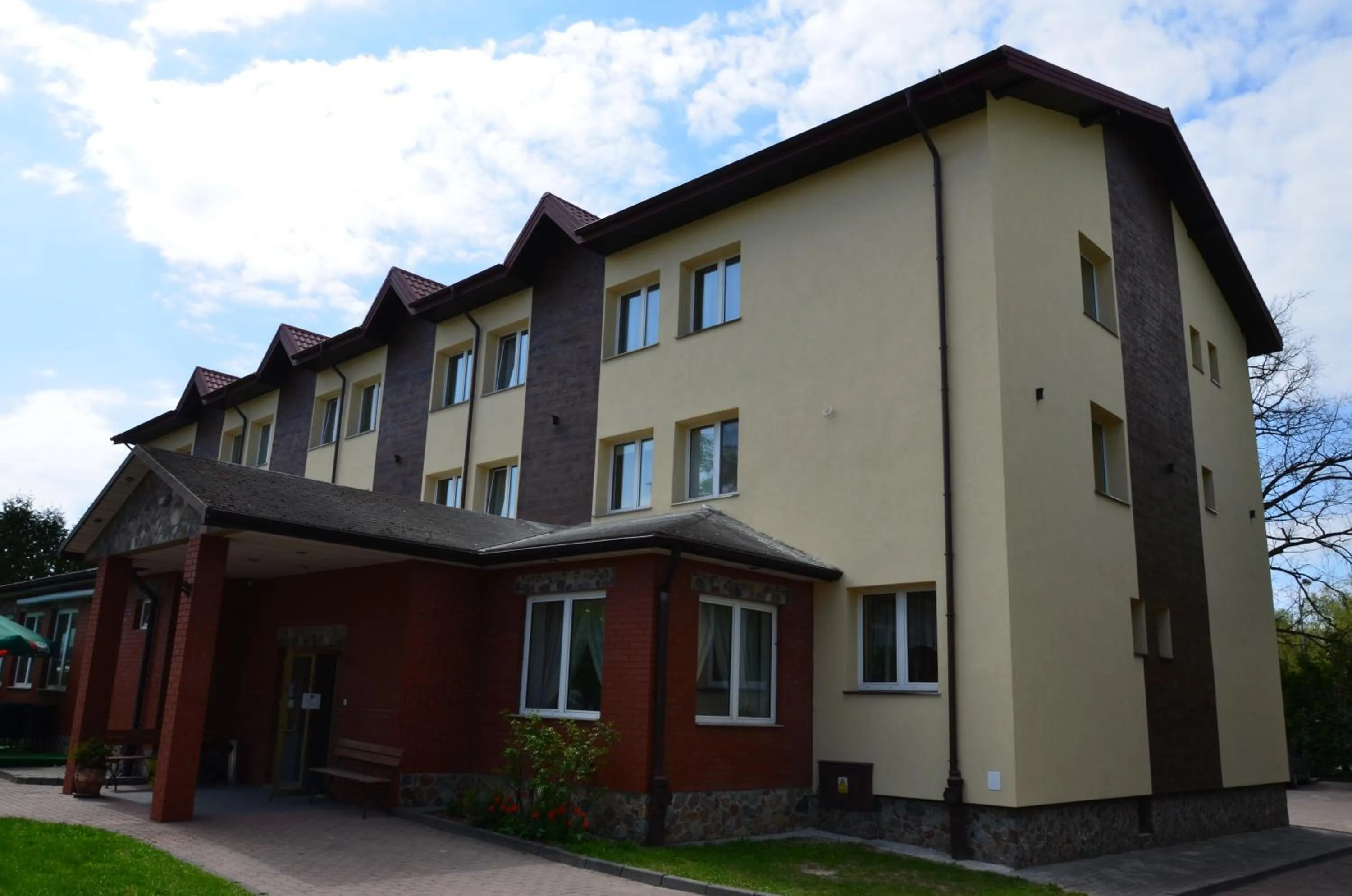 Property building in Zajazd Wrota Lasu