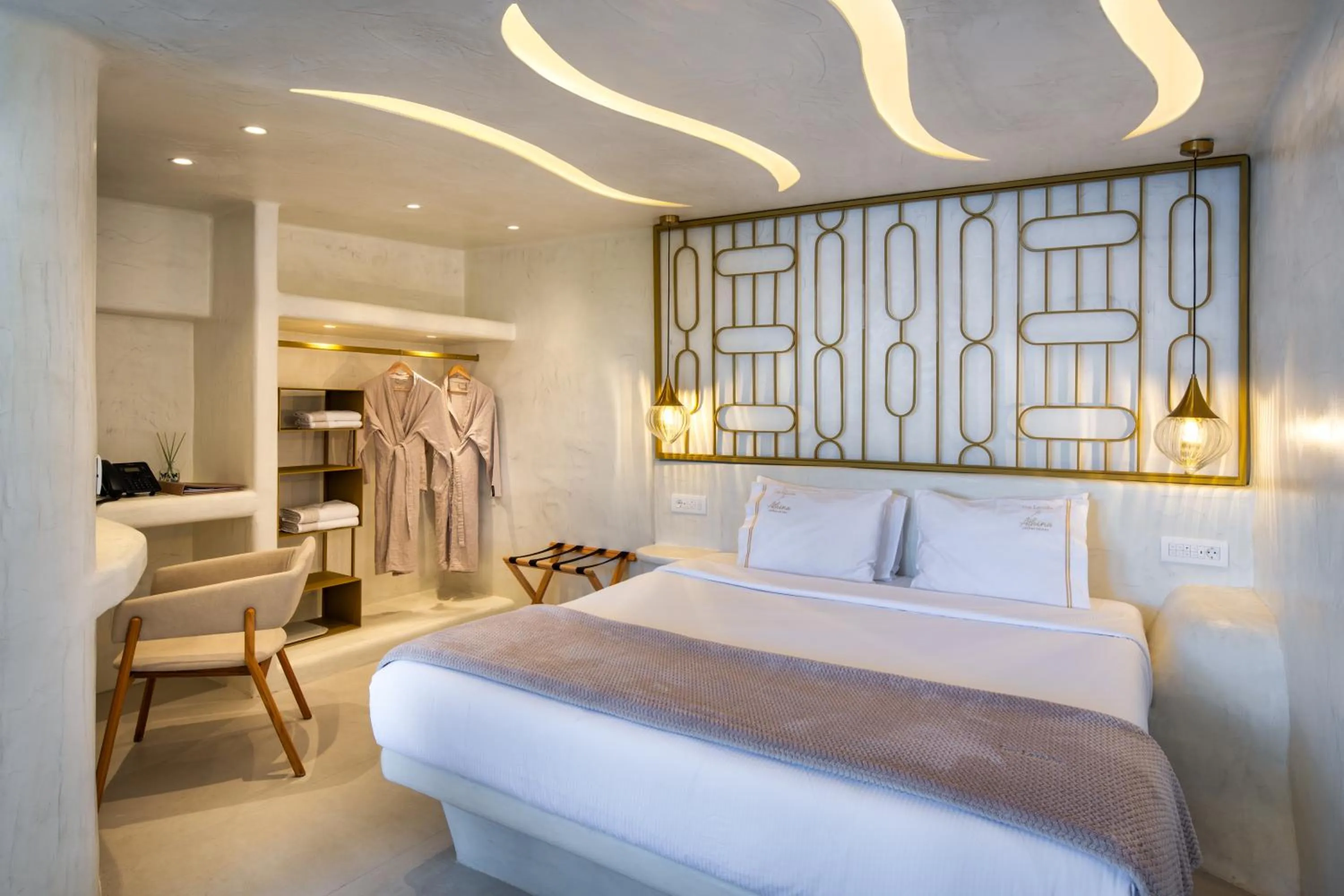 Bedroom, Bed in Athina Luxury Suites