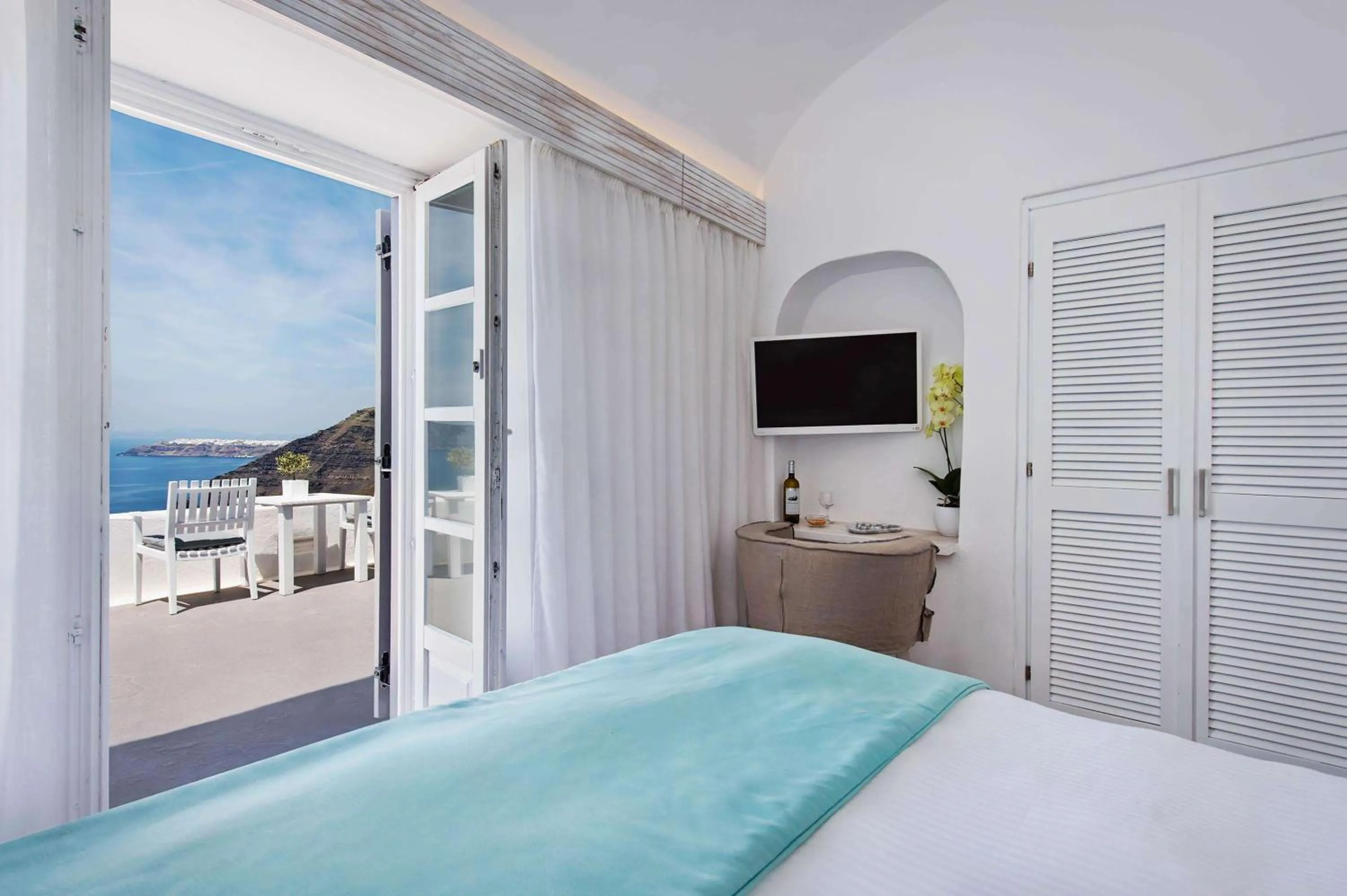 Bedroom, Bed in Athina Luxury Suites
