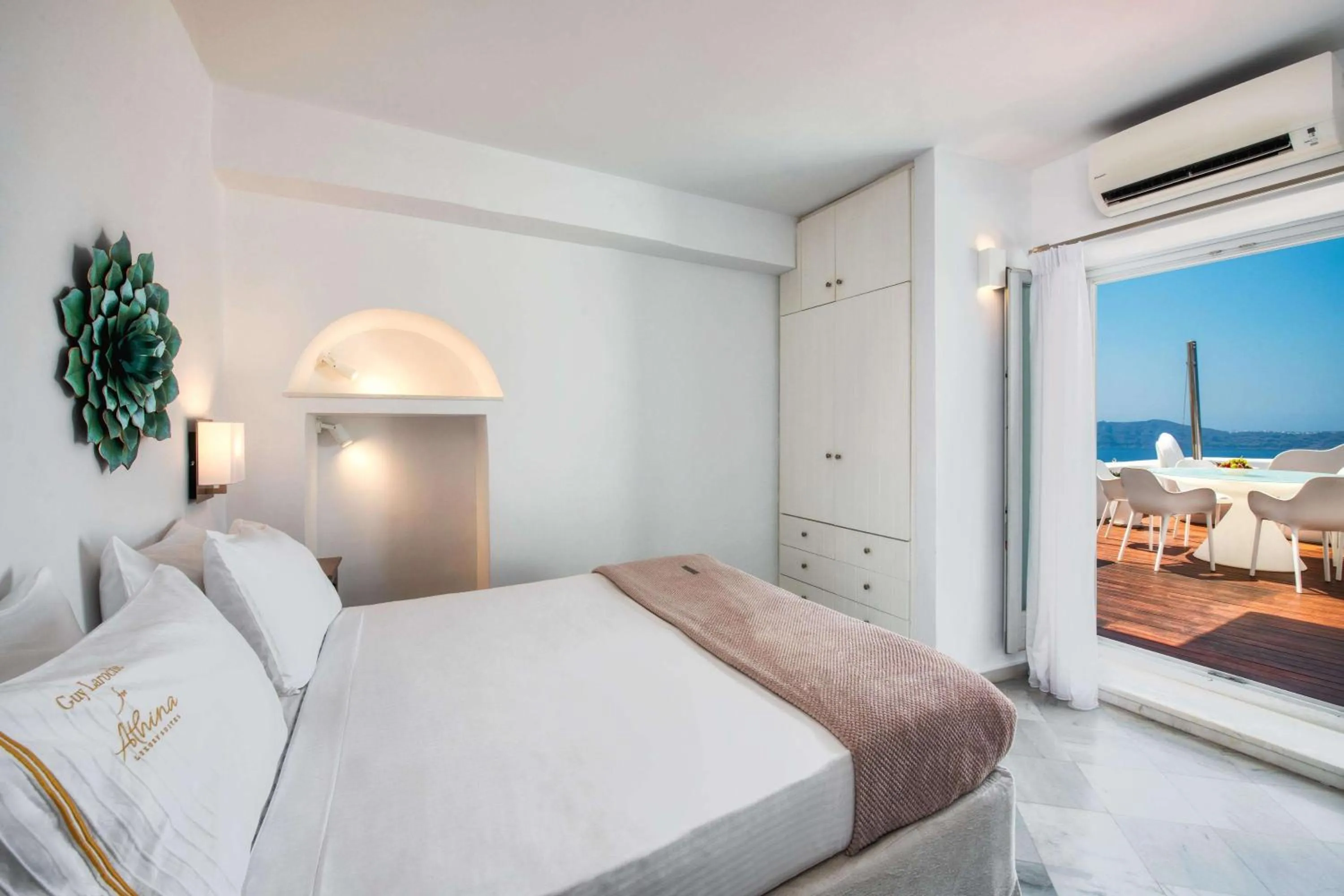 Bedroom, Bed in Athina Luxury Suites