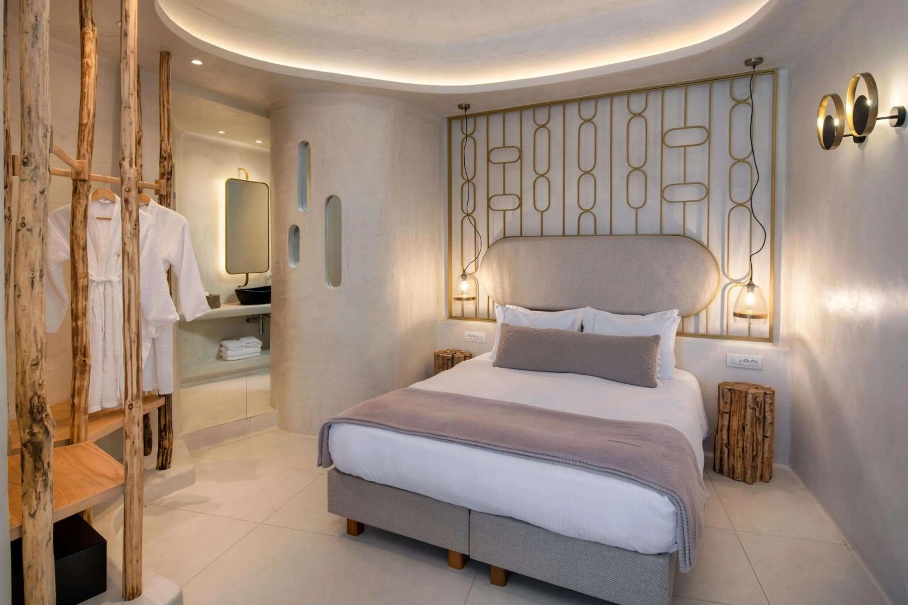 Bedroom, Bed in Athina Luxury Suites