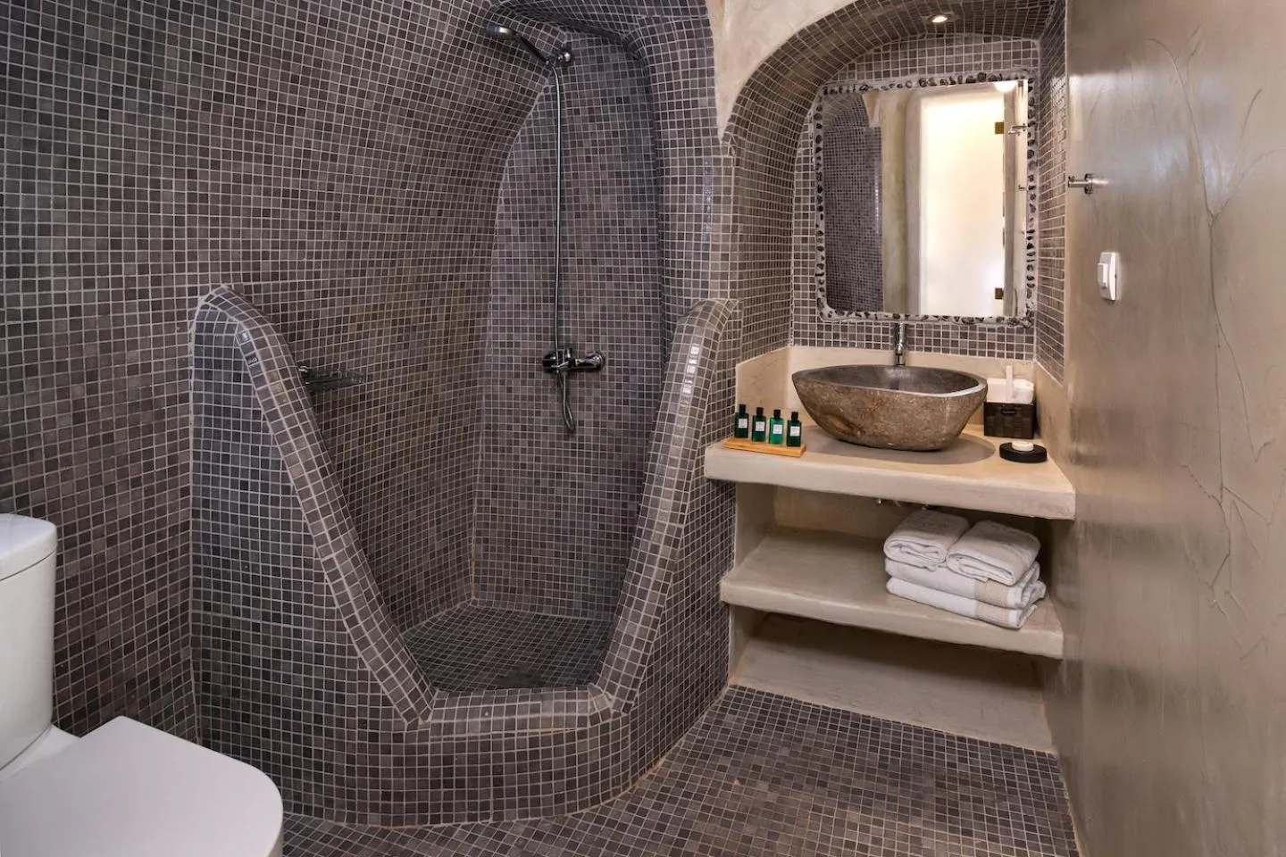 Shower in Athina Luxury Suites