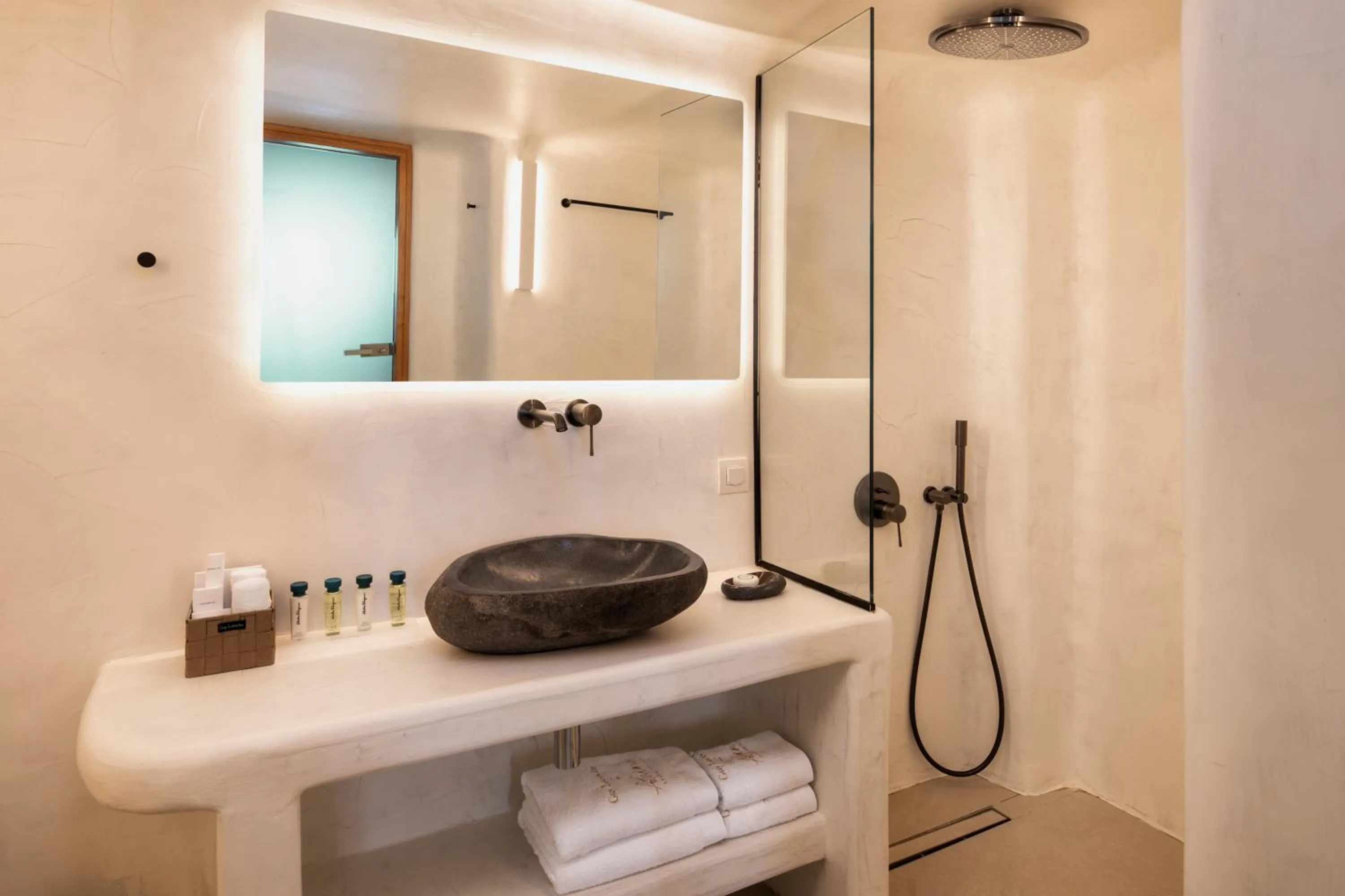 Bathroom in Athina Luxury Suites