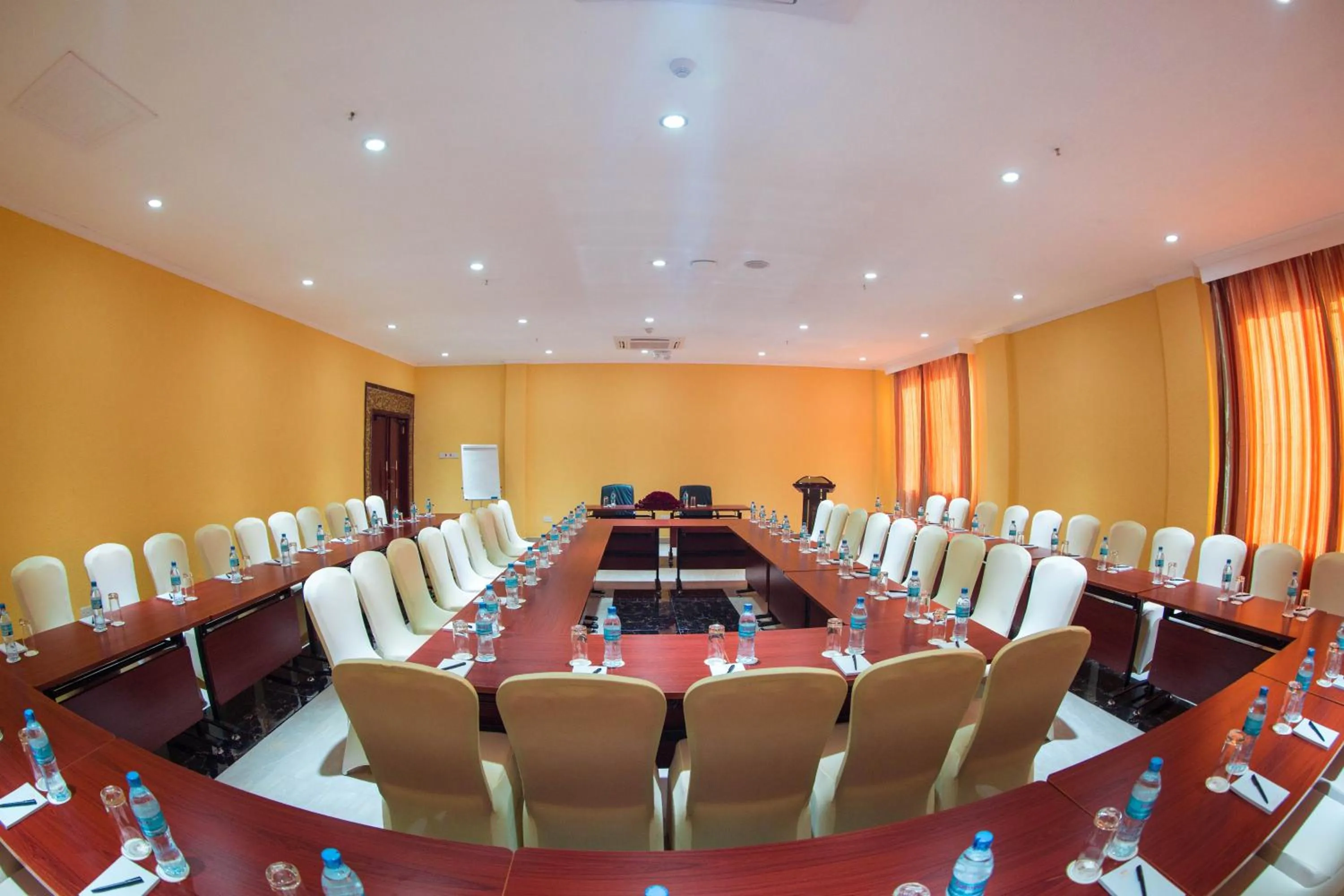 Banquet/Function facilities in Tiffany Diamond Hotels LTD - Makunganya