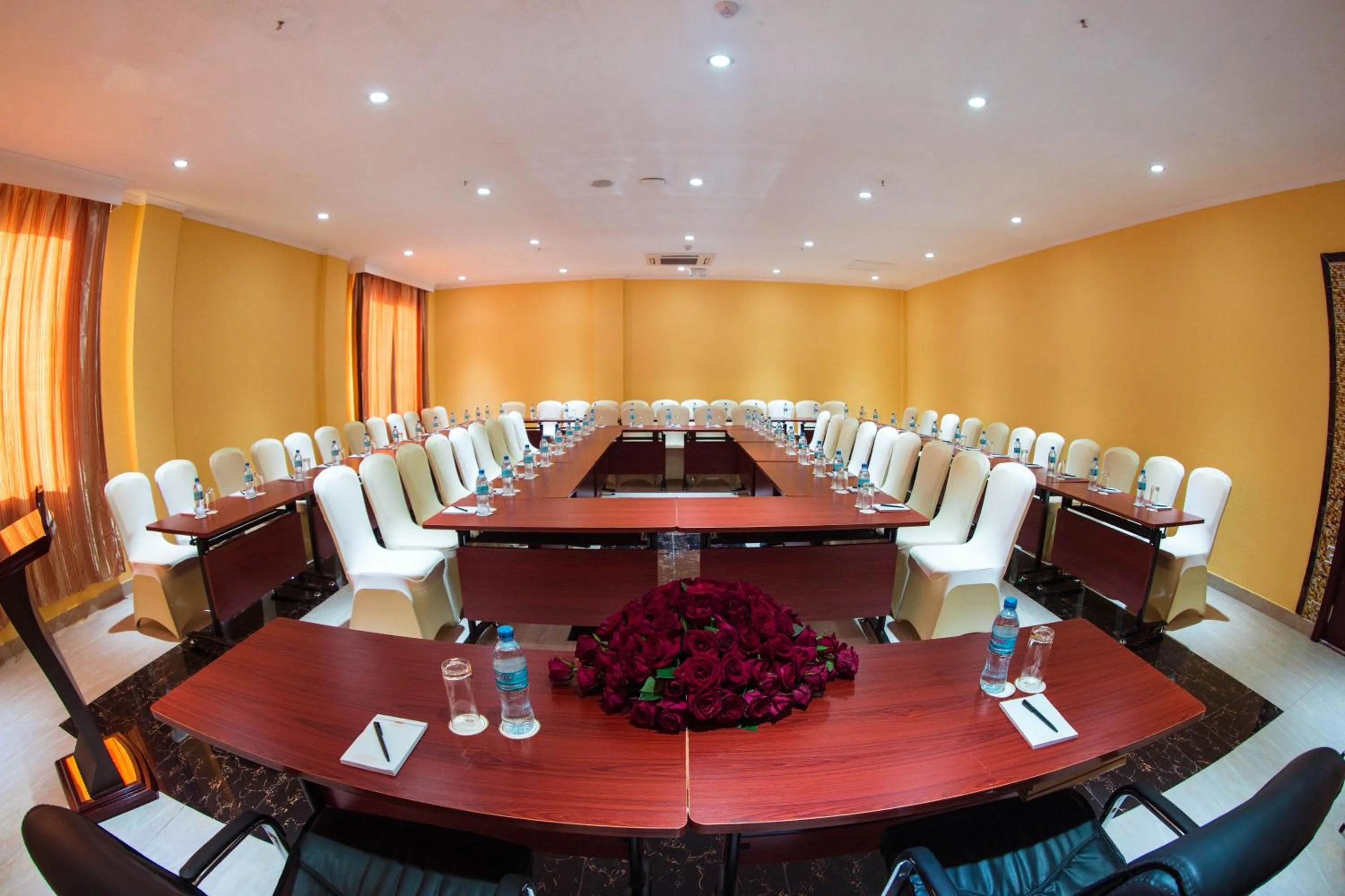 Banquet/Function facilities in Tiffany Diamond Hotels LTD - Makunganya