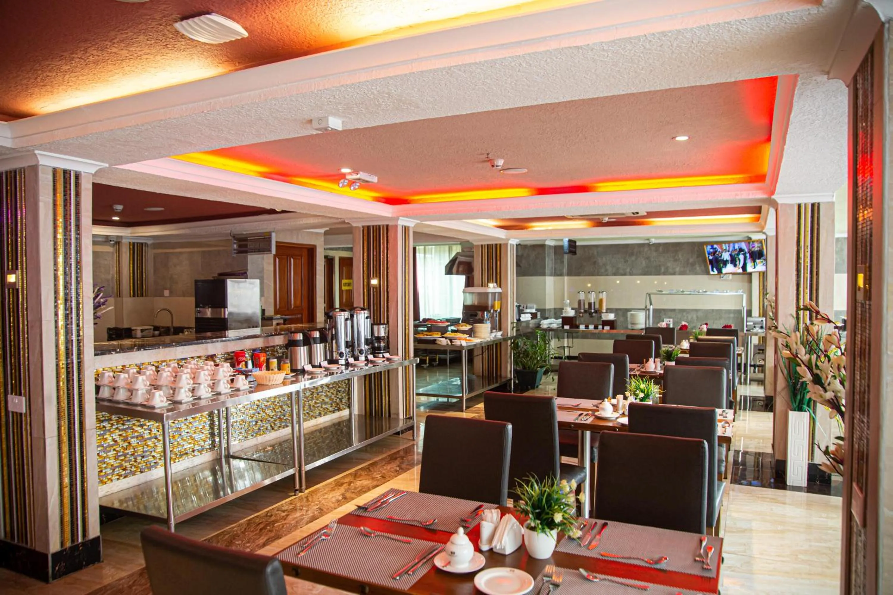 Restaurant/places to eat in Tiffany Diamond Hotels LTD - Makunganya