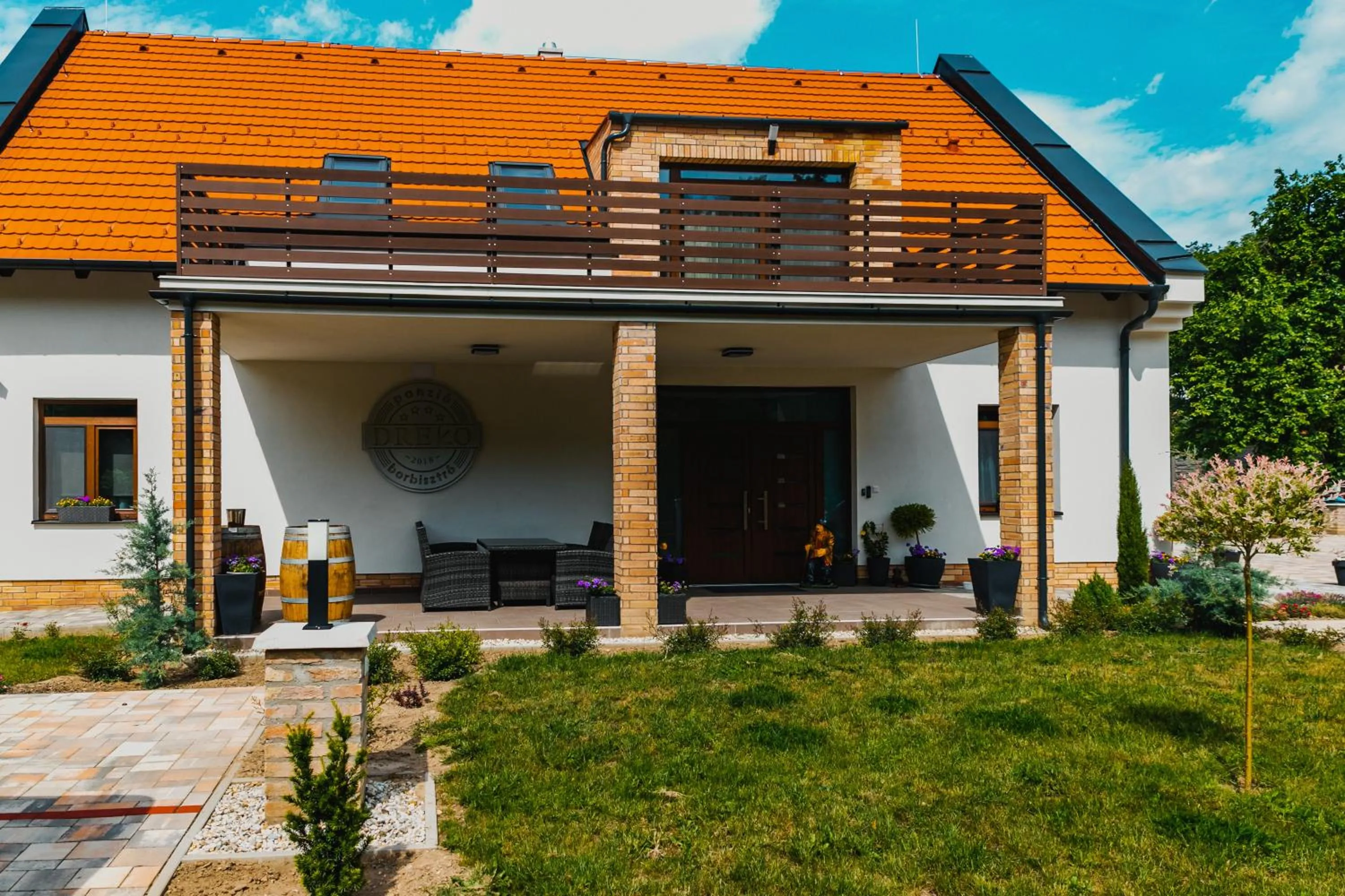 Dreko Panzió & Borbisztró