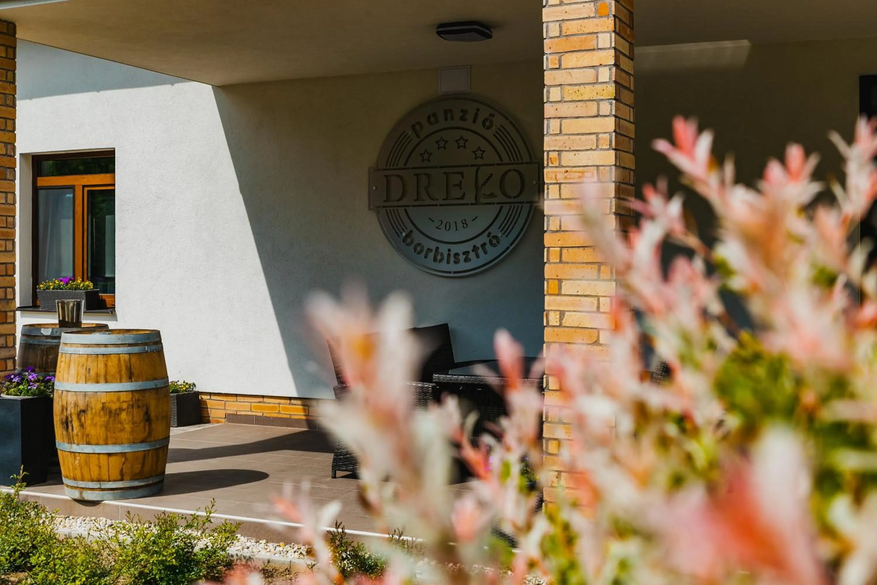 Dreko Panzió & Borbisztró