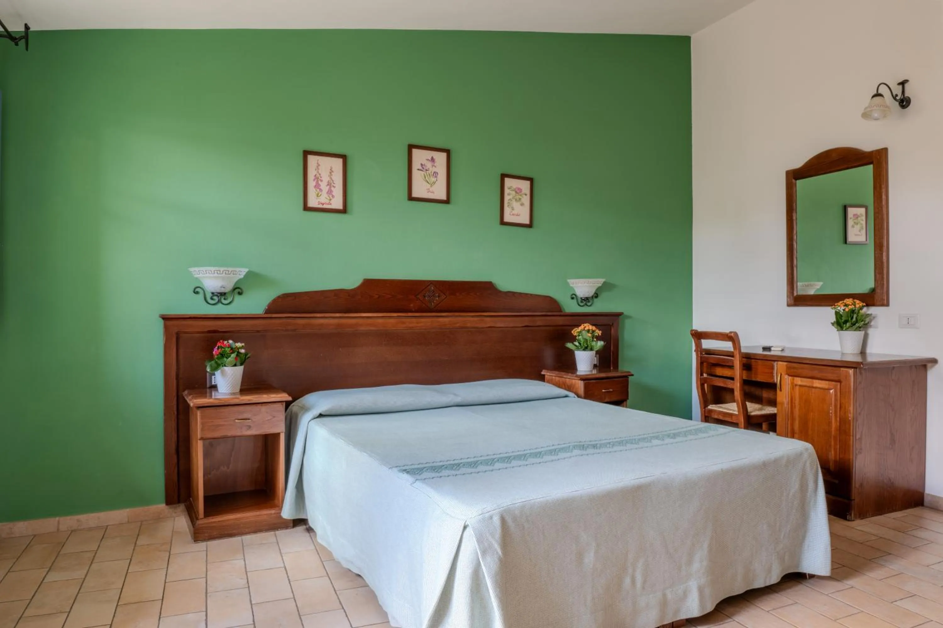 Photo of the whole room, Bed in Hotel Bia Maore